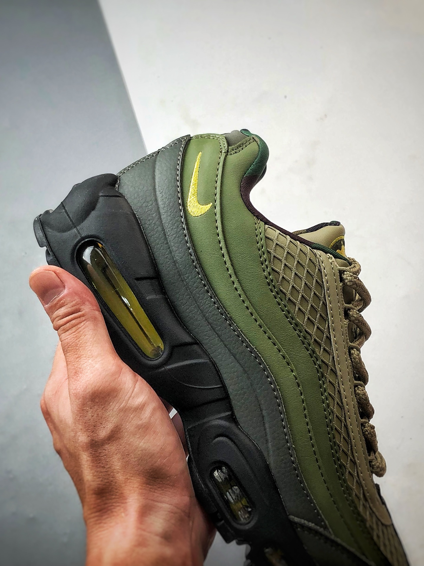 Corteiz x NK Air Max 95 军绿色 外贸原单 织物气垫轻便低帮跑步鞋 FB2709-300