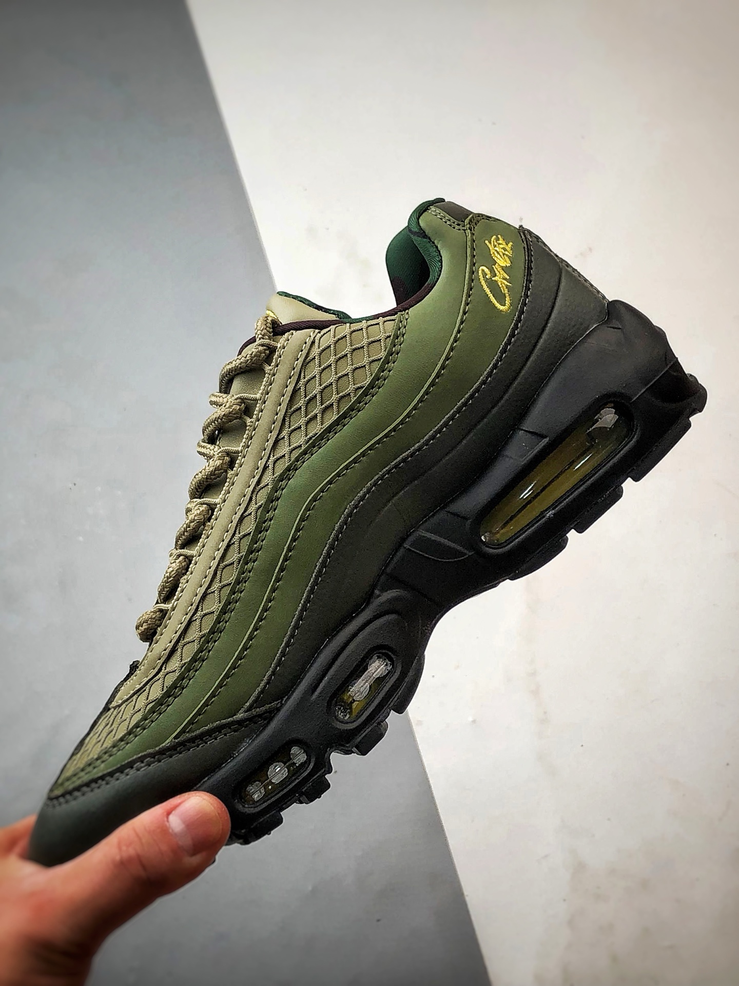 Corteiz x NK Air Max 95 军绿色 外贸原单 织物气垫轻便低帮跑步鞋 FB2709-300