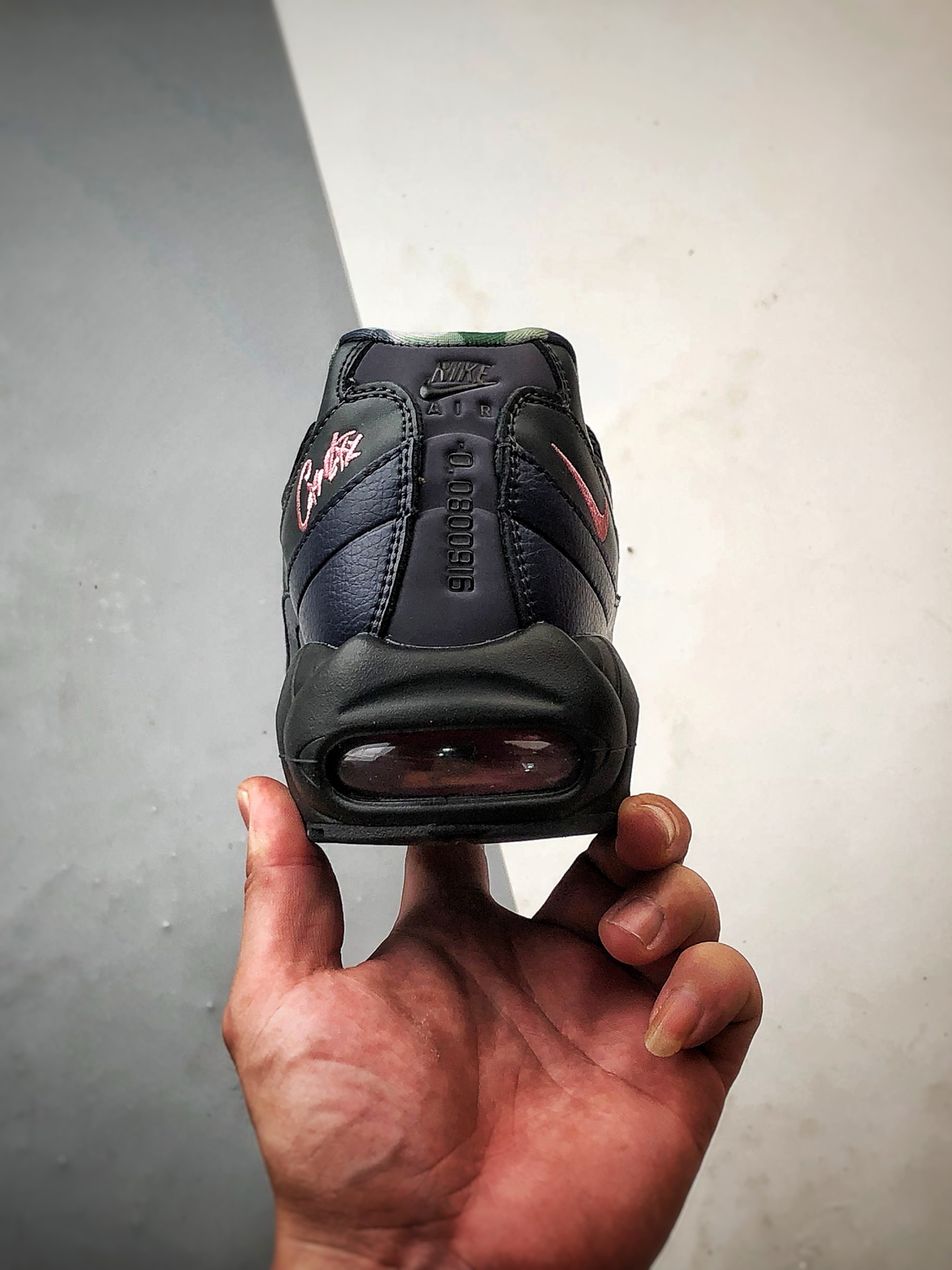 Corteiz x NK Air Max 95 黑蓝粉 外贸原单 织物气垫轻便低帮跑步鞋 FB2709-001-莆田鞋,莆田鞋货源,高仿鞋,高仿鞋货源,安福档口,莆田高仿鞋,莆田鞋批发,高仿鞋批发,莆田高仿运动鞋,高仿运动鞋,莆田运动鞋 Corteiz x NK Air Max 95 黑蓝粉 外贸原单 织物气垫轻便低帮跑步鞋 FB2709-001