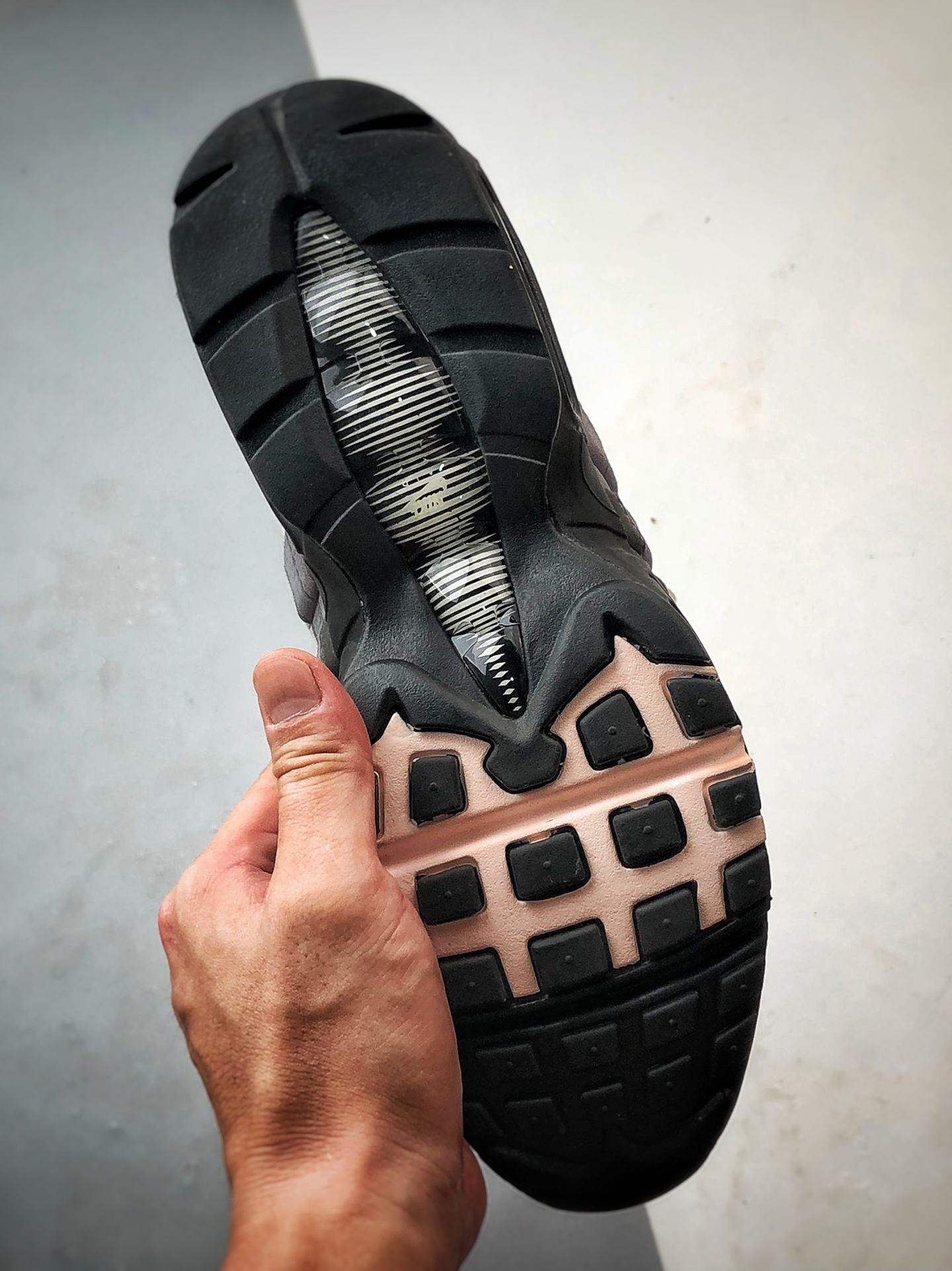 NK Air Max 95 灰织物气垫轻便低帮跑步鞋 CJ0588-001-莆田鞋,莆田鞋货源,高仿鞋,高仿鞋货源,安福档口,莆田高仿鞋,莆田鞋批发,高仿鞋批发,莆田高仿运动鞋,高仿运动鞋,莆田运动鞋 NK Air Max 95 灰织物气垫轻便低帮跑步鞋 CJ0588-001