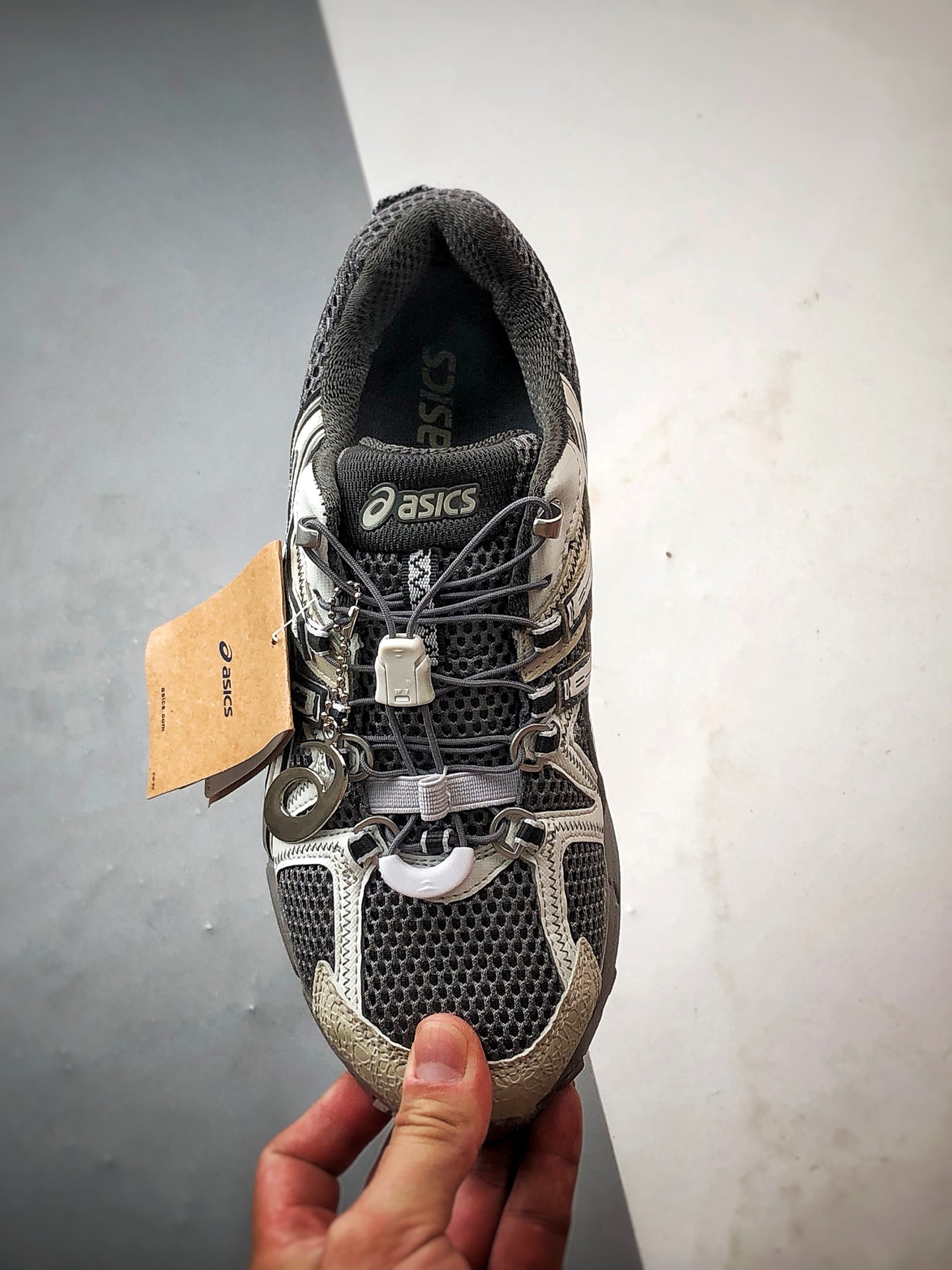 Asics Gel-Kahana 8 FL 碳灰银 亚瑟士经典户外跑鞋 1011B828-022