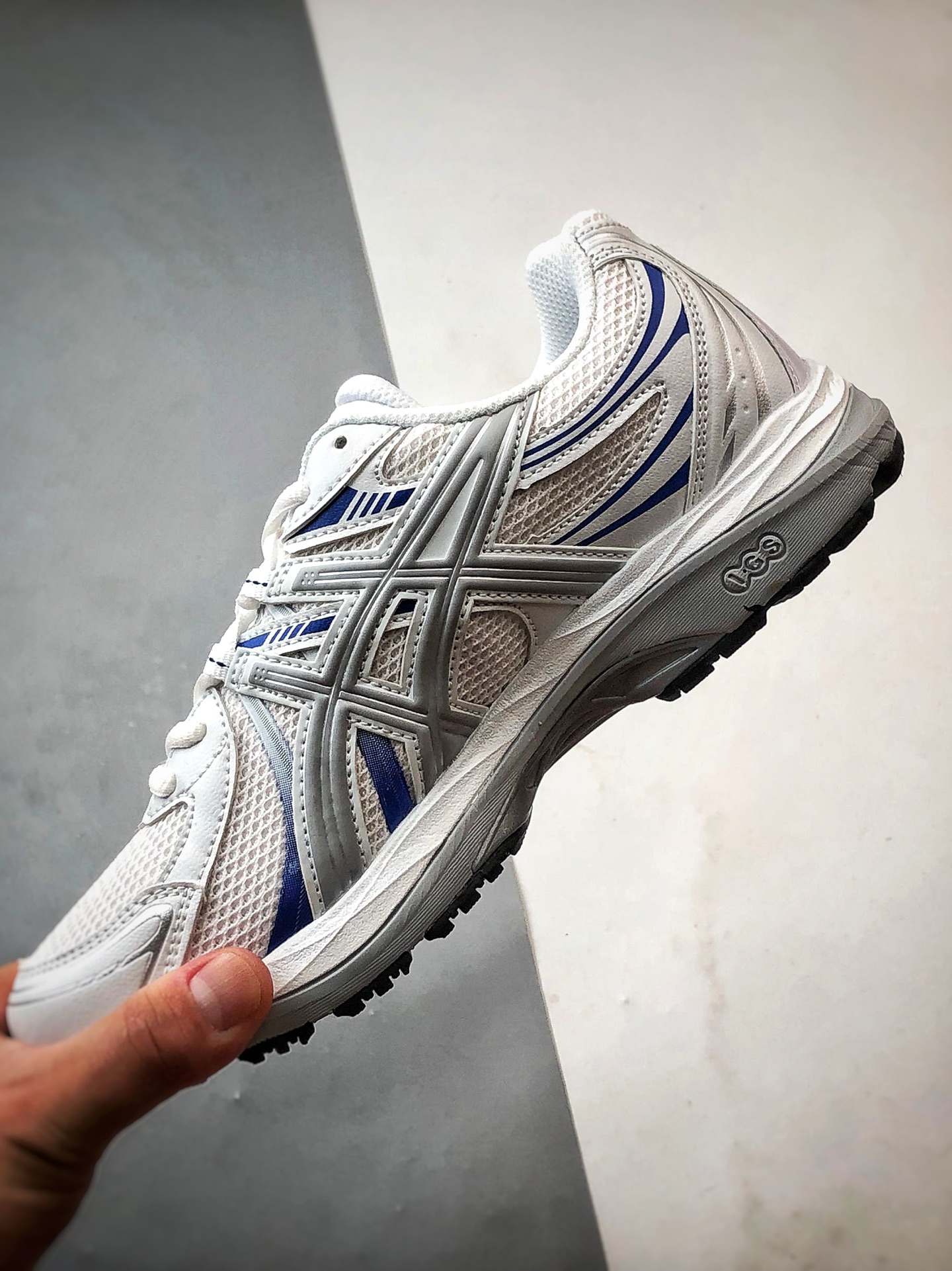 Asics Gel-Sekiran 白蓝 时尚舒适复古休闲运动跑步鞋 1203A711-100