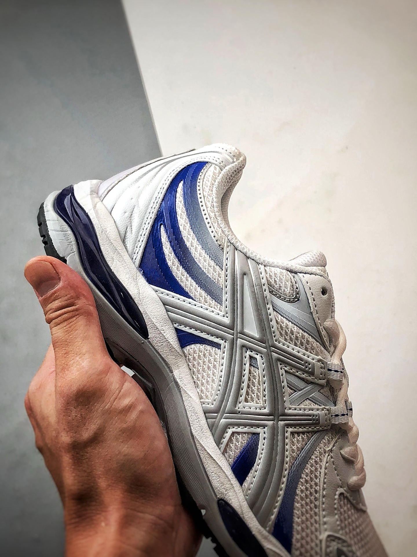 Asics Gel-Sekiran 白蓝 时尚舒适复古休闲运动跑步鞋 1203A711-100