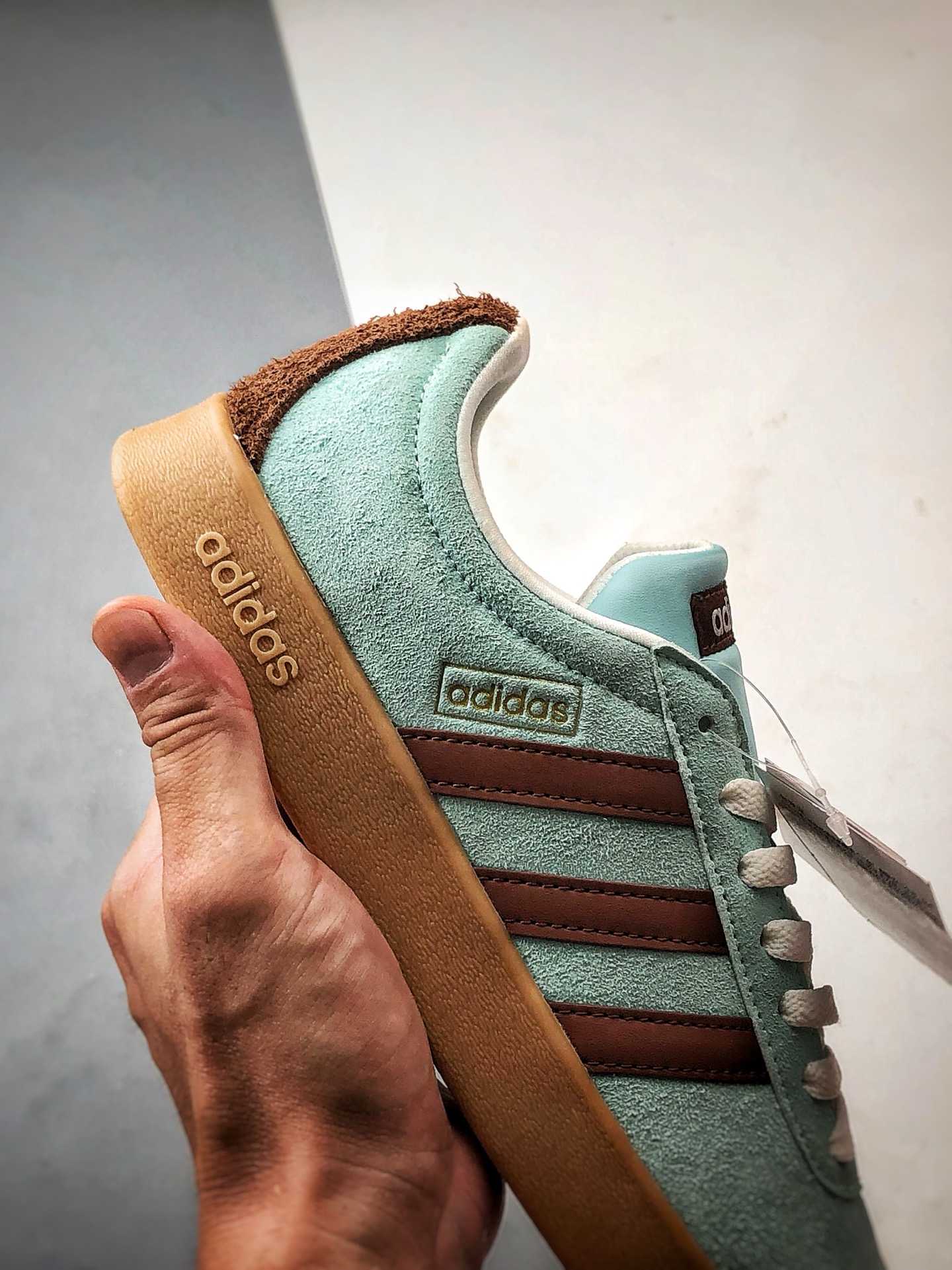 AD VL Court Classic 薄荷蓝 复古轻便休闲低帮板鞋 KK3772-莆田鞋,莆田鞋货源,高仿鞋,高仿鞋货源,安福档口,莆田高仿鞋,莆田鞋批发,高仿鞋批发,莆田高仿运动鞋,高仿运动鞋,莆田运动鞋 AD VL Court Classic 薄荷蓝 复古轻便休闲低帮板鞋 KK3772