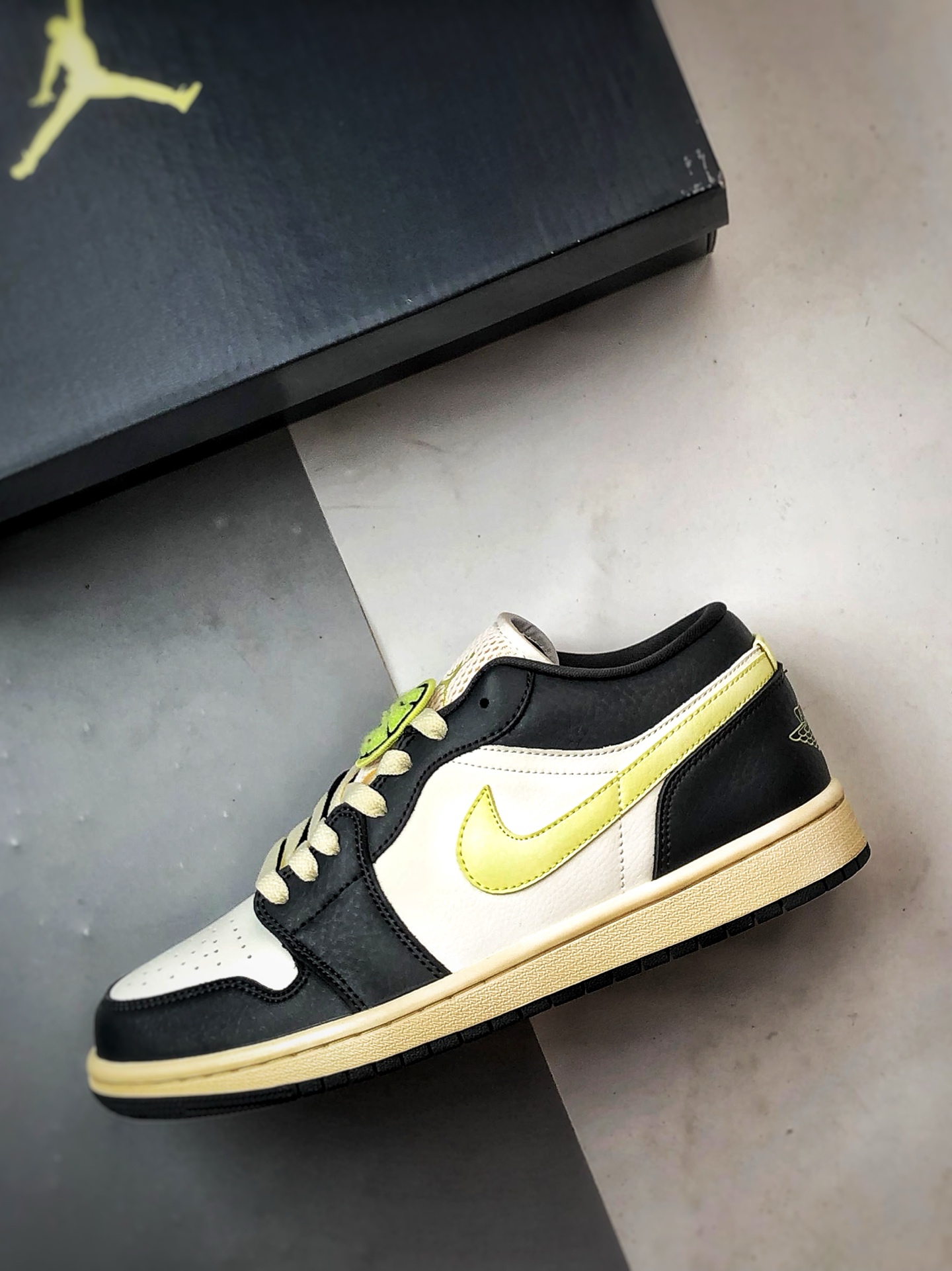 200 Air Jordan 1 Low 黑白绿 HQ3009-003