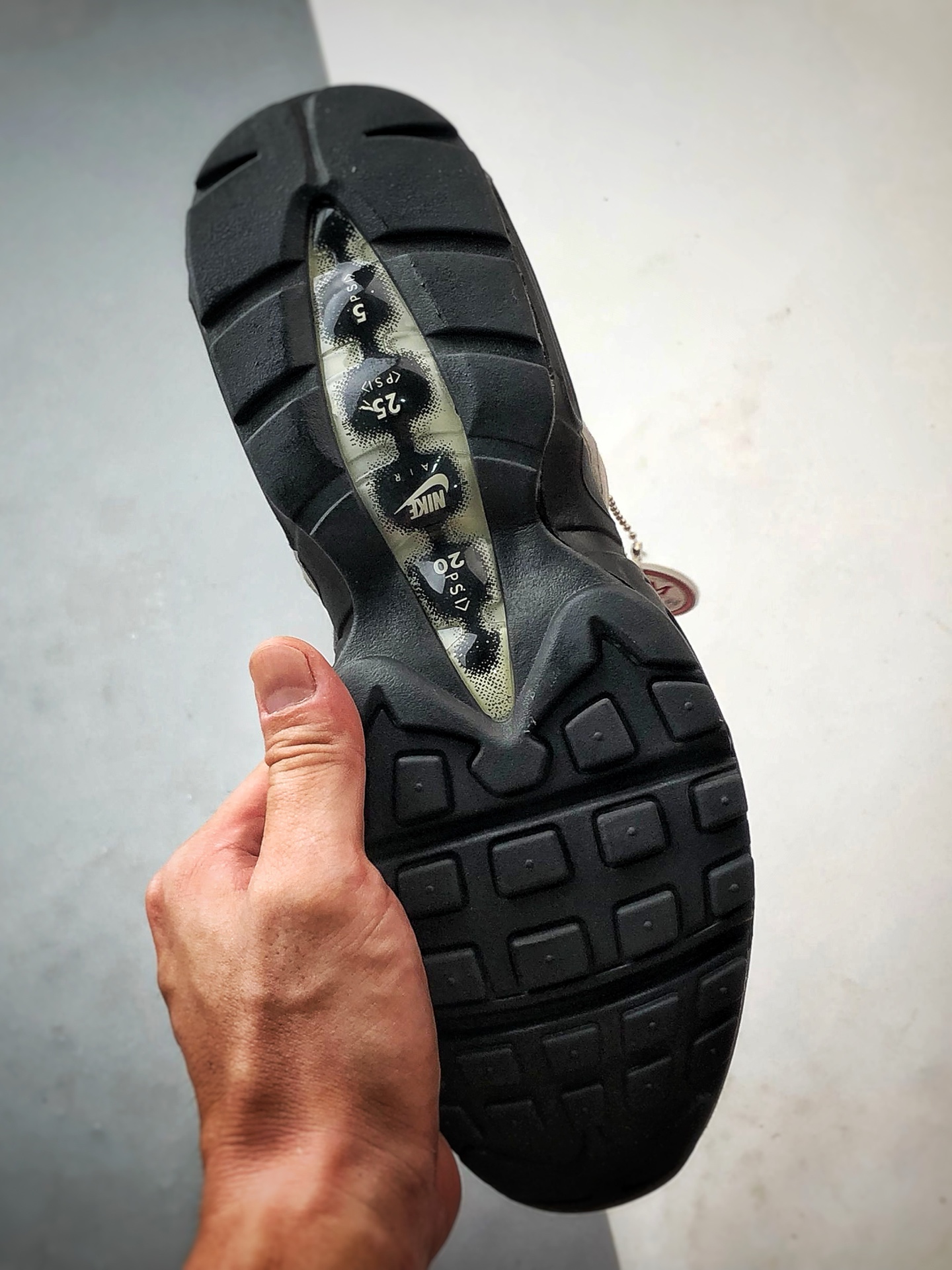 230 NK Air Max 95 黑灰白 外贸原单 织物气垫轻便低帮跑步鞋 AT2865-003