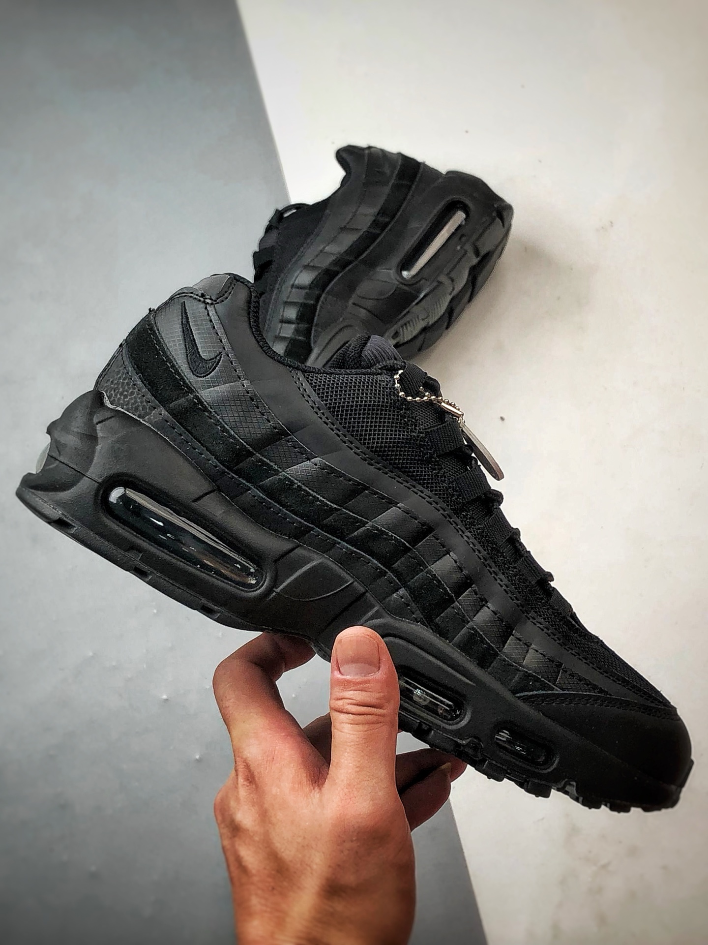 NK Air Max 95 黑色 外贸原单 织物气垫轻便低帮跑步鞋 CI3705-001-莆田鞋,莆田鞋货源,高仿鞋,高仿鞋货源,安福档口,莆田高仿鞋,莆田鞋批发,高仿鞋批发,莆田高仿运动鞋,高仿运动鞋,莆田运动鞋 NK Air Max 95 黑色 外贸原单 织物气垫轻便低帮跑步鞋 CI3705-001