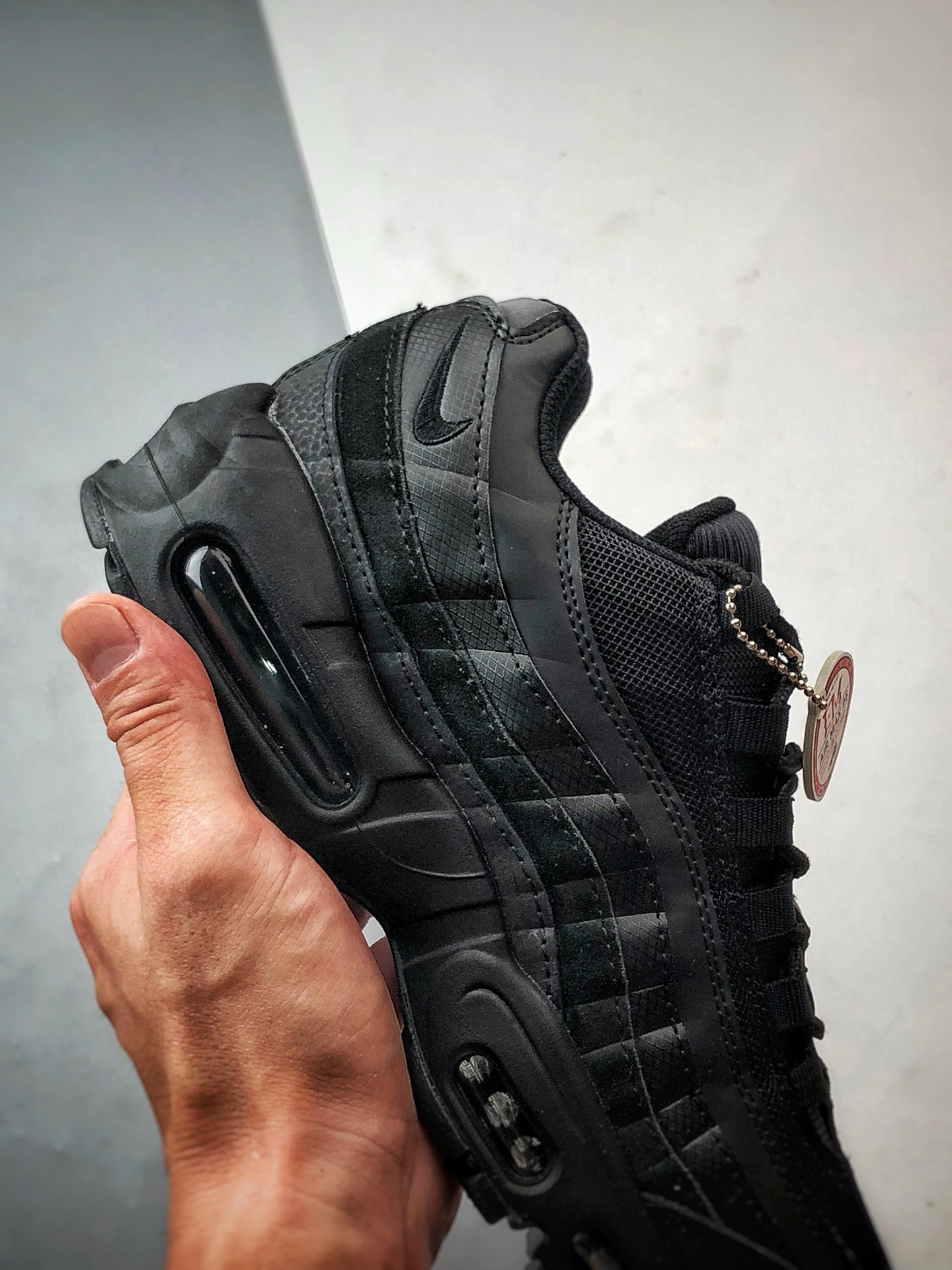 NK Air Max 95 黑色 外贸原单 织物气垫轻便低帮跑步鞋 CI3705-001-莆田鞋,莆田鞋货源,高仿鞋,高仿鞋货源,安福档口,莆田高仿鞋,莆田鞋批发,高仿鞋批发,莆田高仿运动鞋,高仿运动鞋,莆田运动鞋 NK Air Max 95 黑色 外贸原单 织物气垫轻便低帮跑步鞋 CI3705-001