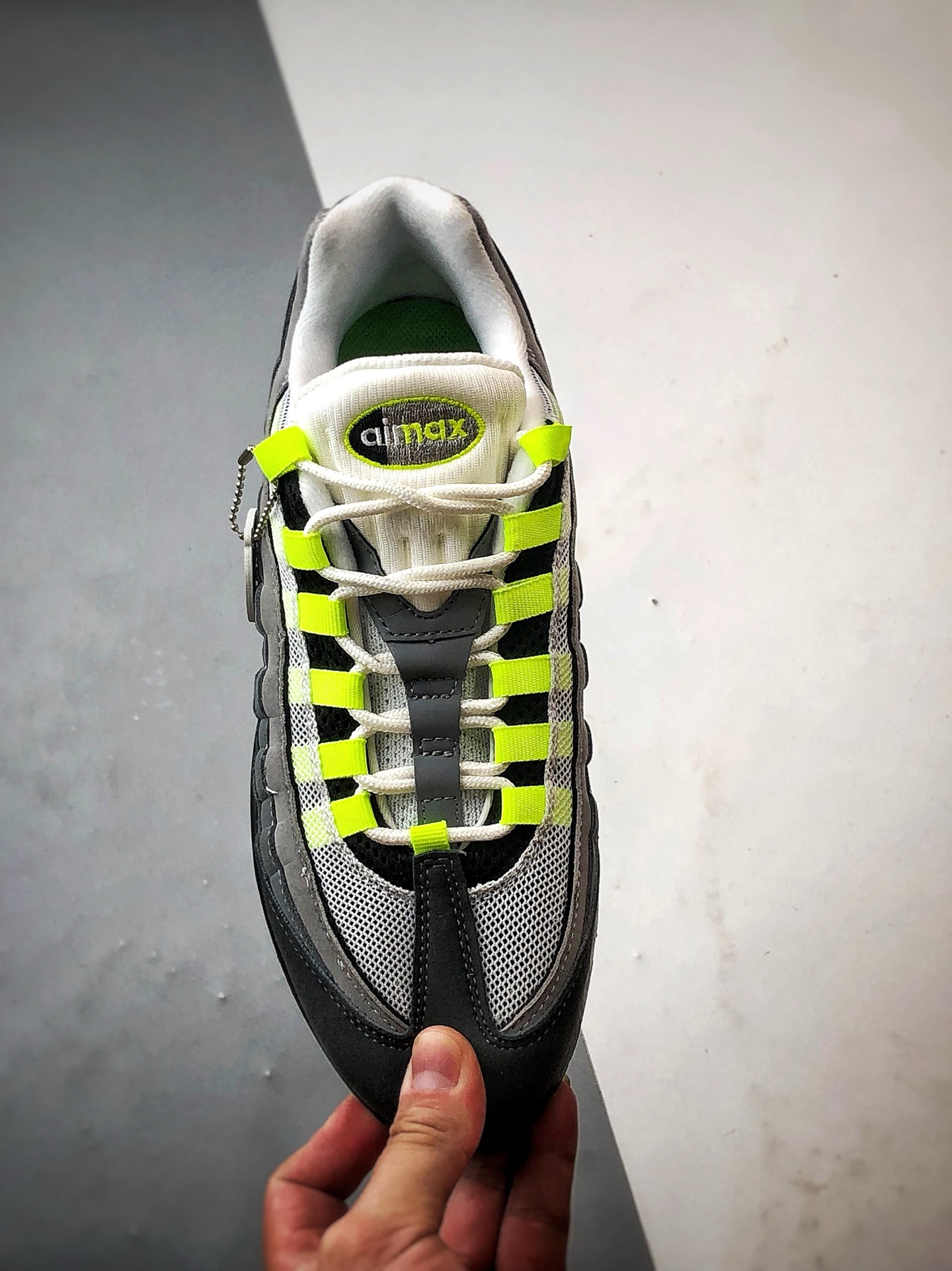 NK Air Max 95 黑灰绿 外贸原单 织物气垫轻便低帮跑步鞋 307960-002-莆田鞋,莆田鞋货源,高仿鞋,高仿鞋货源,安福档口,莆田高仿鞋,莆田鞋批发,高仿鞋批发,莆田高仿运动鞋,高仿运动鞋,莆田运动鞋 NK Air Max 95 黑灰绿 外贸原单 织物气垫轻便低帮跑步鞋 307960-002