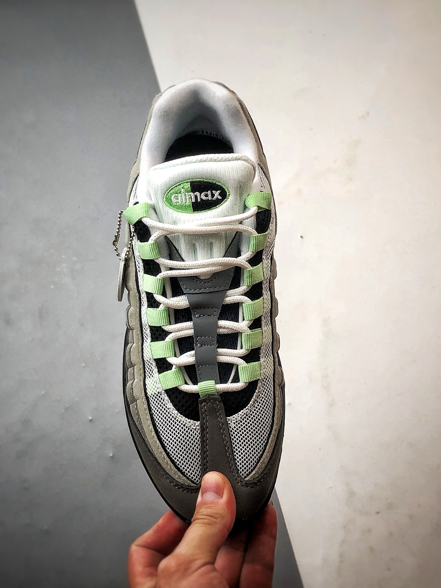 NK Air Max 95 黑绿 外贸原单 织物气垫轻便低帮跑步鞋 CD7495-101