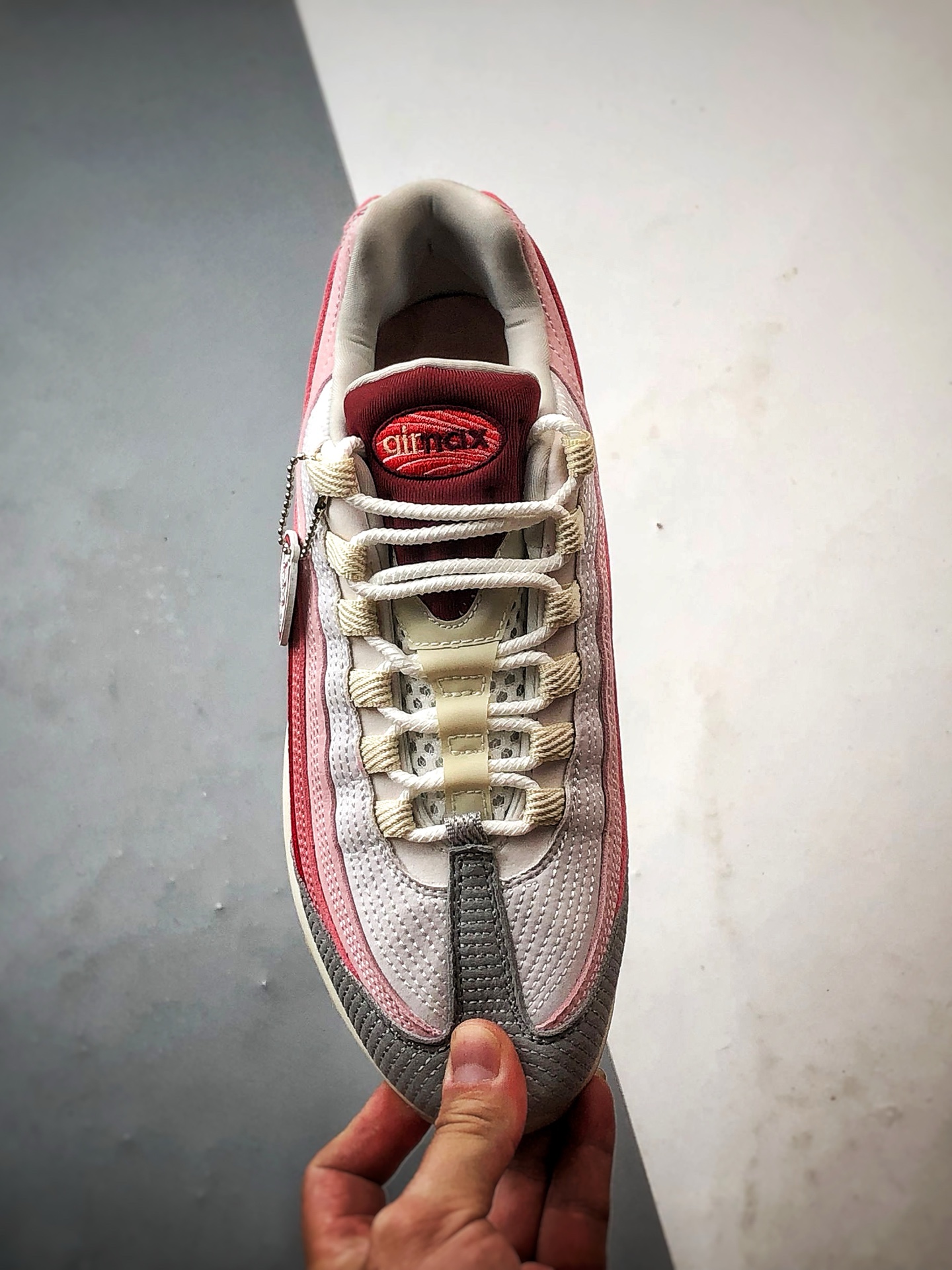 NK Air Max 95 灰红 外贸原单 织物气垫轻便低帮跑步鞋 DM0012-600