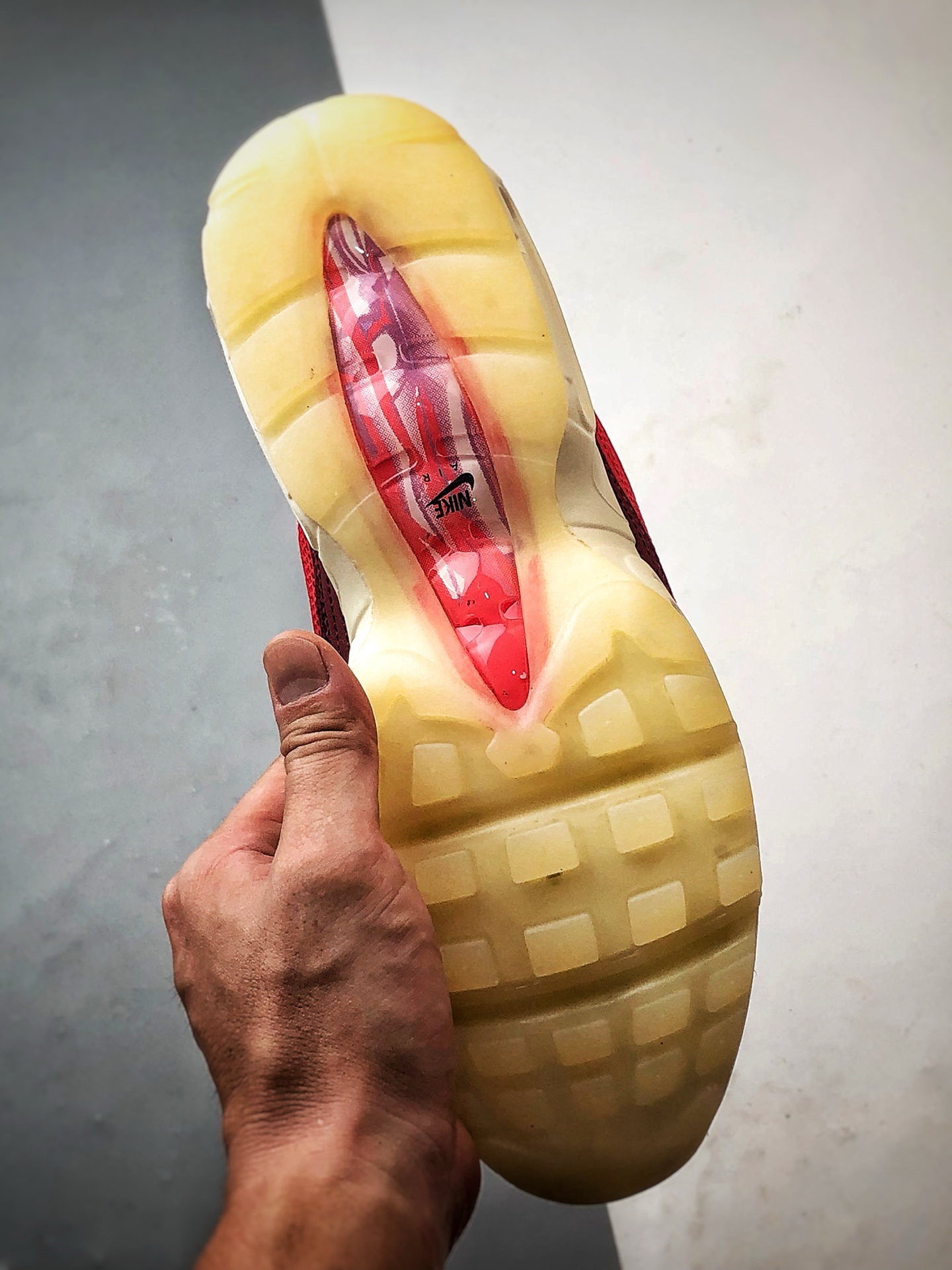 NK Air Max 95 灰红 外贸原单 织物气垫轻便低帮跑步鞋 DM0012-600