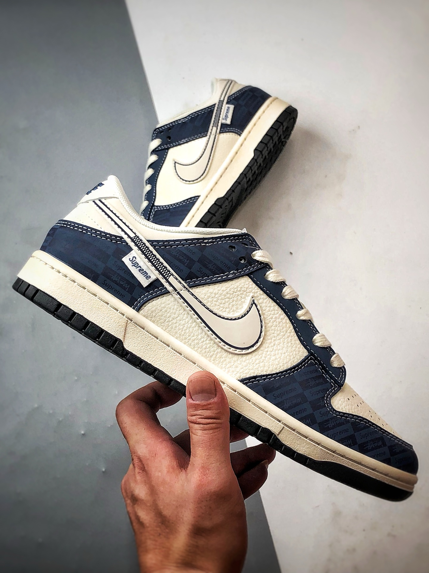 NK Dunk Low Retro ”DIY高端定制” Sup暗纹弹幕白深蓝 低帮休闲运动板鞋 FC1688-228