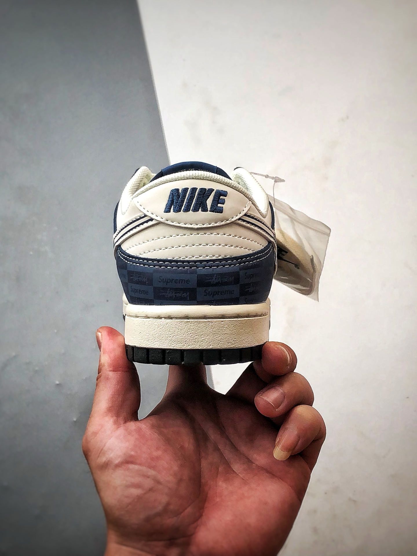 NK Dunk Low Retro ”DIY高端定制” Sup暗纹弹幕白深蓝 低帮休闲运动板鞋 FC1688-228