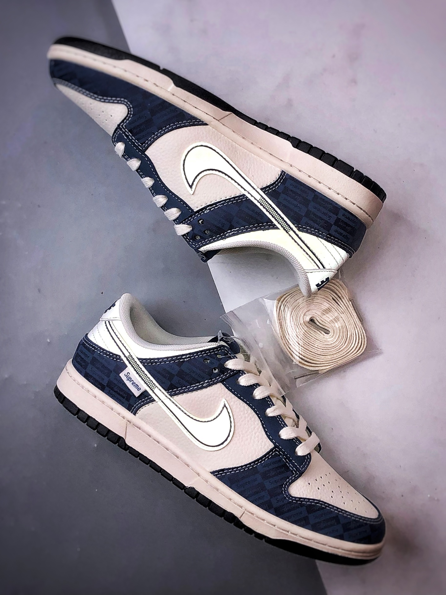 NK Dunk Low Retro ”DIY高端定制” Sup暗纹弹幕白深蓝 低帮休闲运动板鞋 FC1688-228