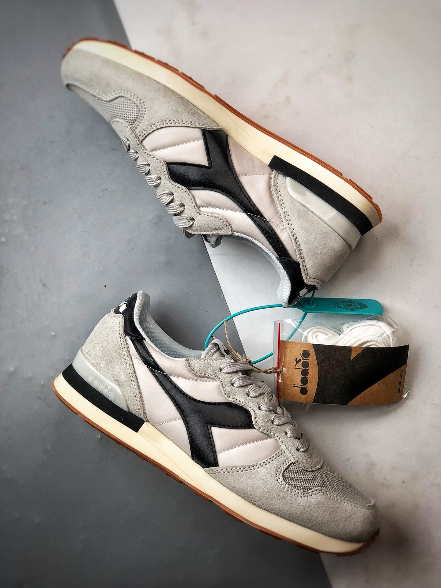 Diadora迪亚多纳 Camaro 浅灰黑 运动舒适透气低帮复古休闲鞋