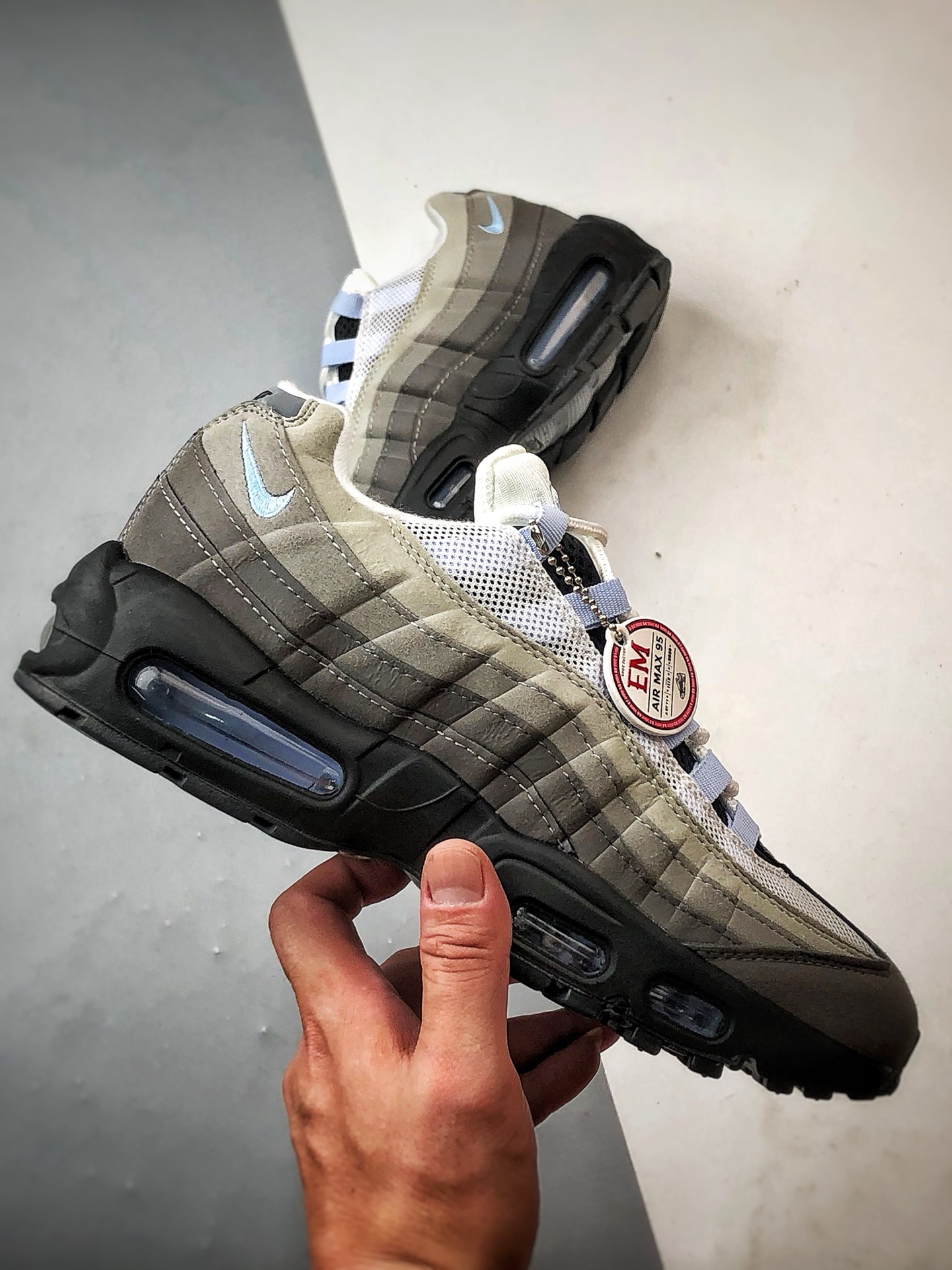 230 NK Air Max 95 黑灰浅蓝 外贸原单 织物气垫轻便低帮跑步鞋 CD1529-001
