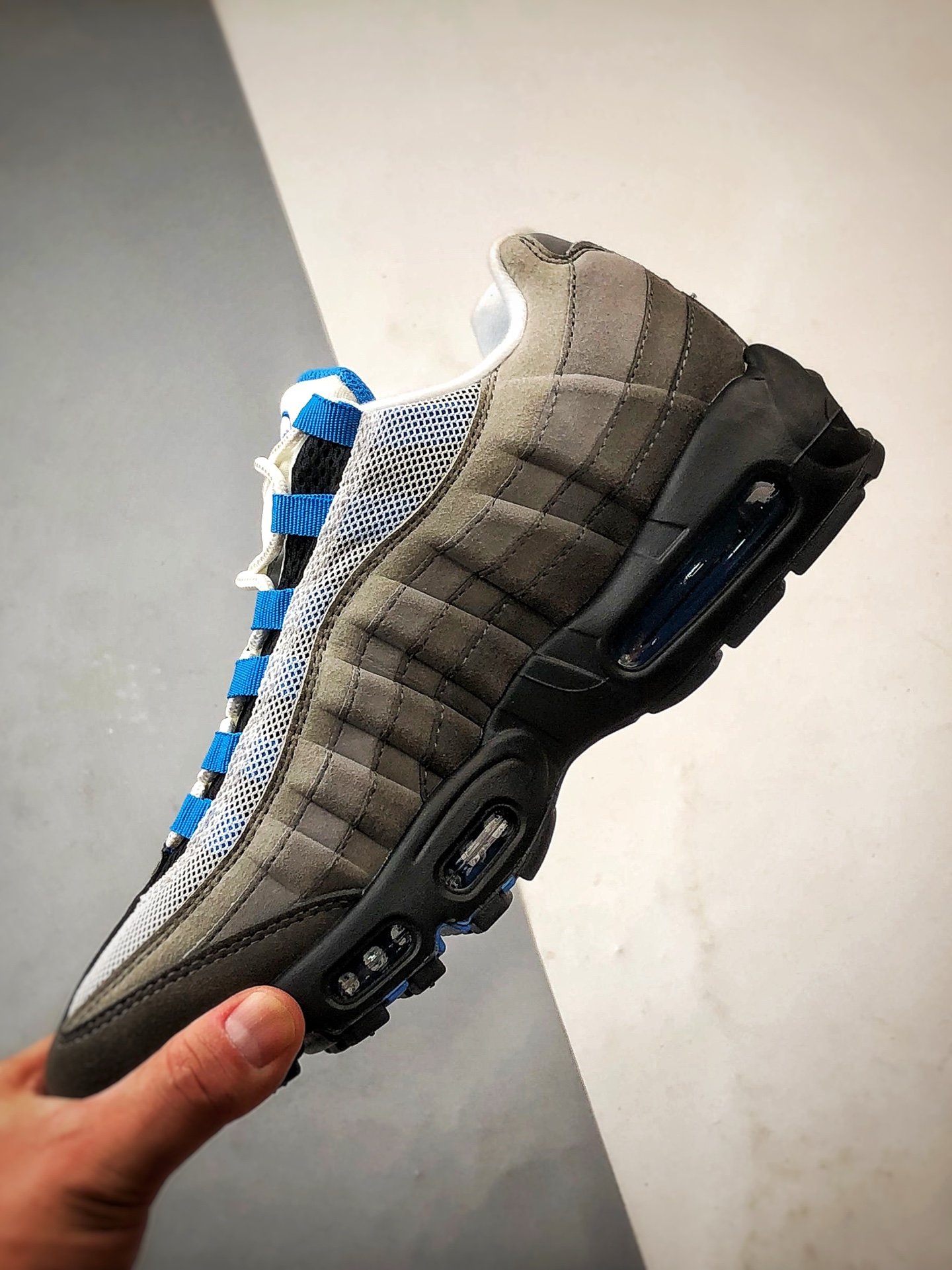 230 NK Air Max 95 黑灰蓝 外贸原单 织物气垫轻便低帮跑步鞋 609048-104