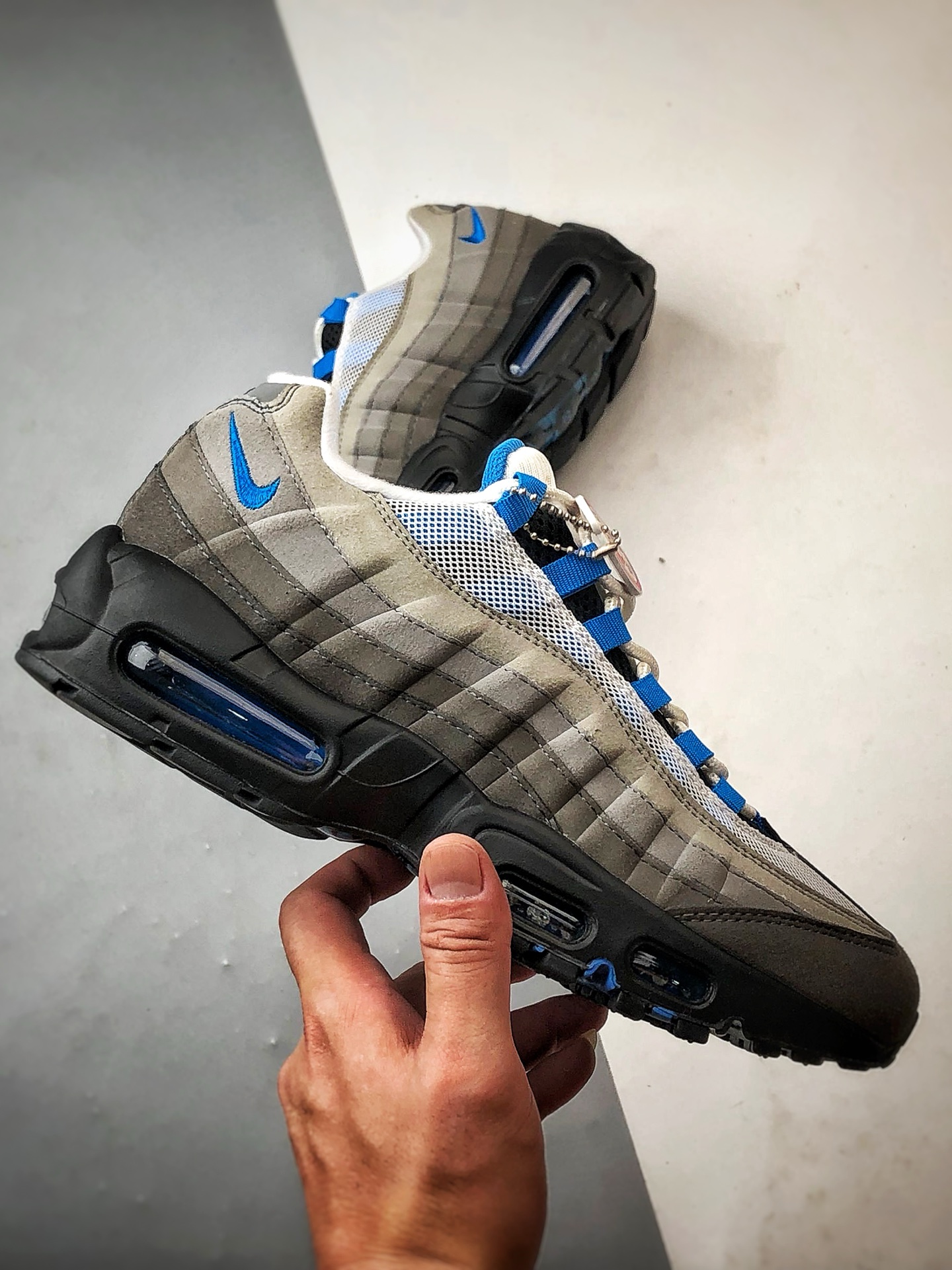 230 NK Air Max 95 黑灰蓝 外贸原单 织物气垫轻便低帮跑步鞋 609048-104