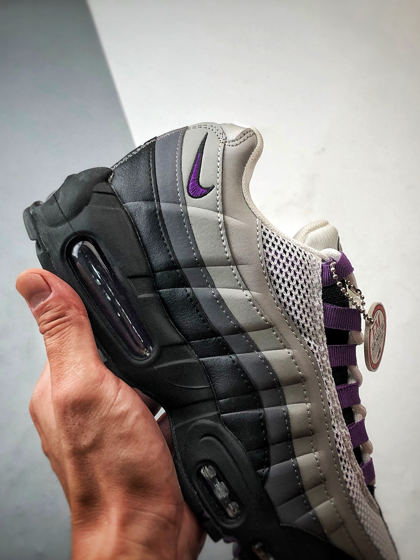 NK Air Max 95 黑灰紫 外贸原单 织物气垫轻便低帮跑步鞋 DH8015-003-莆田鞋,莆田鞋货源,高仿鞋,高仿鞋货源,安福档口,莆田高仿鞋,莆田鞋批发,高仿鞋批发,莆田高仿运动鞋,高仿运动鞋,莆田运动鞋 NK Air Max 95 黑灰紫 外贸原单 织物气垫轻便低帮跑步鞋 DH8015-003