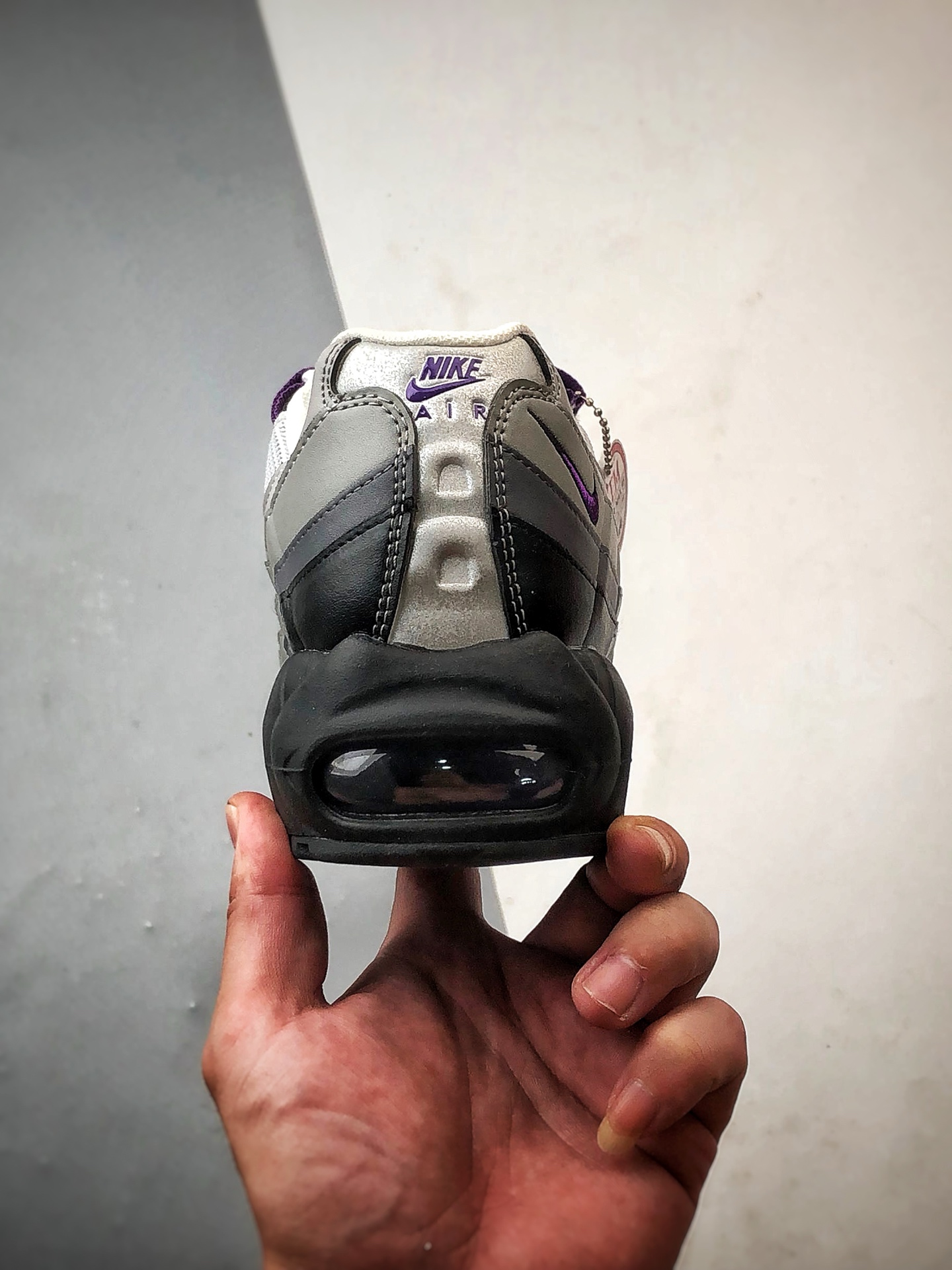 NK Air Max 95 黑灰紫 外贸原单 织物气垫轻便低帮跑步鞋 DH8015-003-莆田鞋,莆田鞋货源,高仿鞋,高仿鞋货源,安福档口,莆田高仿鞋,莆田鞋批发,高仿鞋批发,莆田高仿运动鞋,高仿运动鞋,莆田运动鞋 NK Air Max 95 黑灰紫 外贸原单 织物气垫轻便低帮跑步鞋 DH8015-003