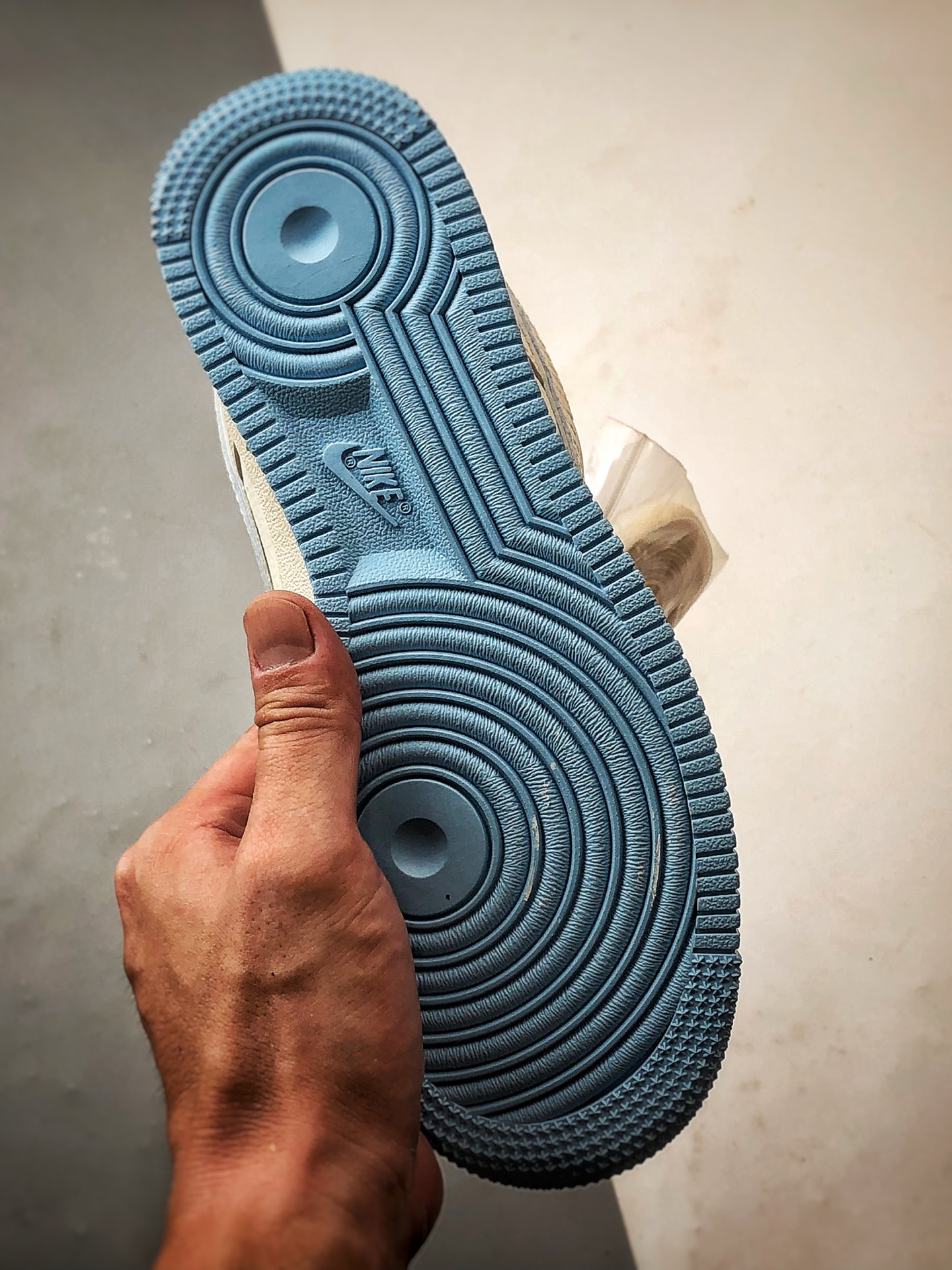 Air Force 1 Low 飞人米白蓝 CS5288-029-莆田鞋,莆田鞋货源,高仿鞋,高仿鞋货源,安福档口,莆田高仿鞋,莆田鞋批发,高仿鞋批发,莆田高仿运动鞋,高仿运动鞋,莆田运动鞋 Air Force 1 Low 飞人米白蓝 CS5288-029