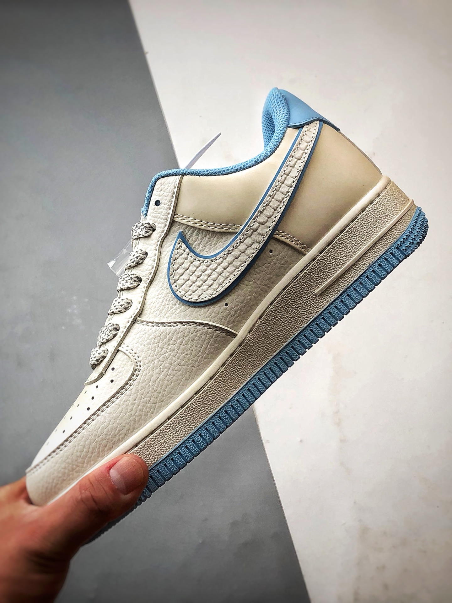 Air Force 1 Low 飞人米白蓝 CS5288-029-莆田鞋,莆田鞋货源,高仿鞋,高仿鞋货源,安福档口,莆田高仿鞋,莆田鞋批发,高仿鞋批发,莆田高仿运动鞋,高仿运动鞋,莆田运动鞋 Air Force 1 Low 飞人米白蓝 CS5288-029