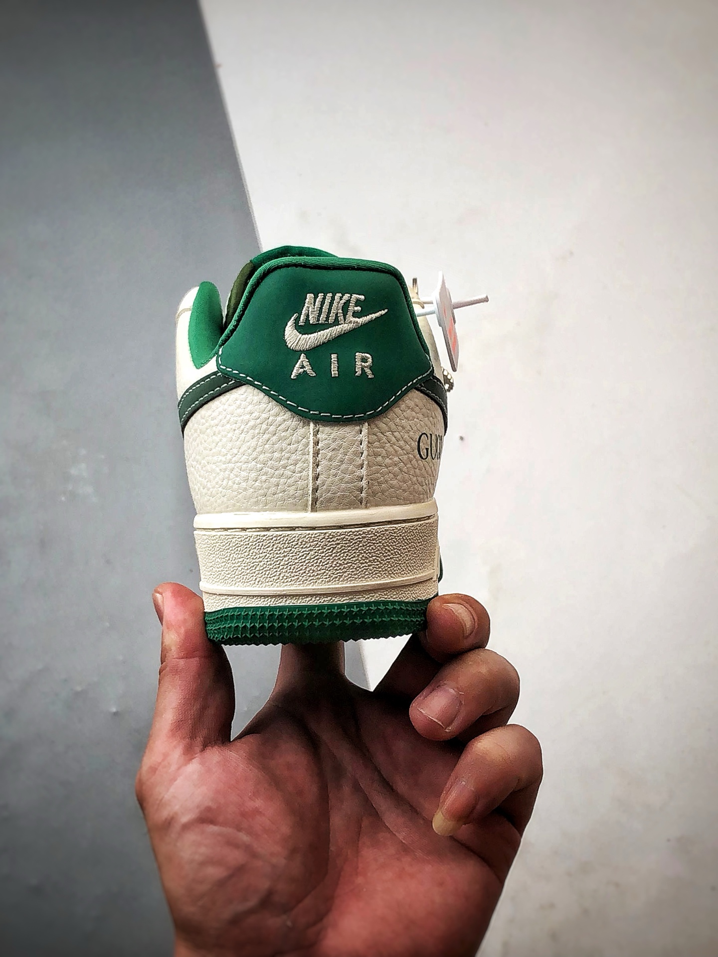 Gucci x Air Force 1 Low 米白绿 KK1988-083-莆田鞋,莆田鞋货源,高仿鞋,高仿鞋货源,安福档口,莆田高仿鞋,莆田鞋批发,高仿鞋批发,莆田高仿运动鞋,高仿运动鞋,莆田运动鞋 Gucci x Air Force 1 Low 米白绿 KK1988-083