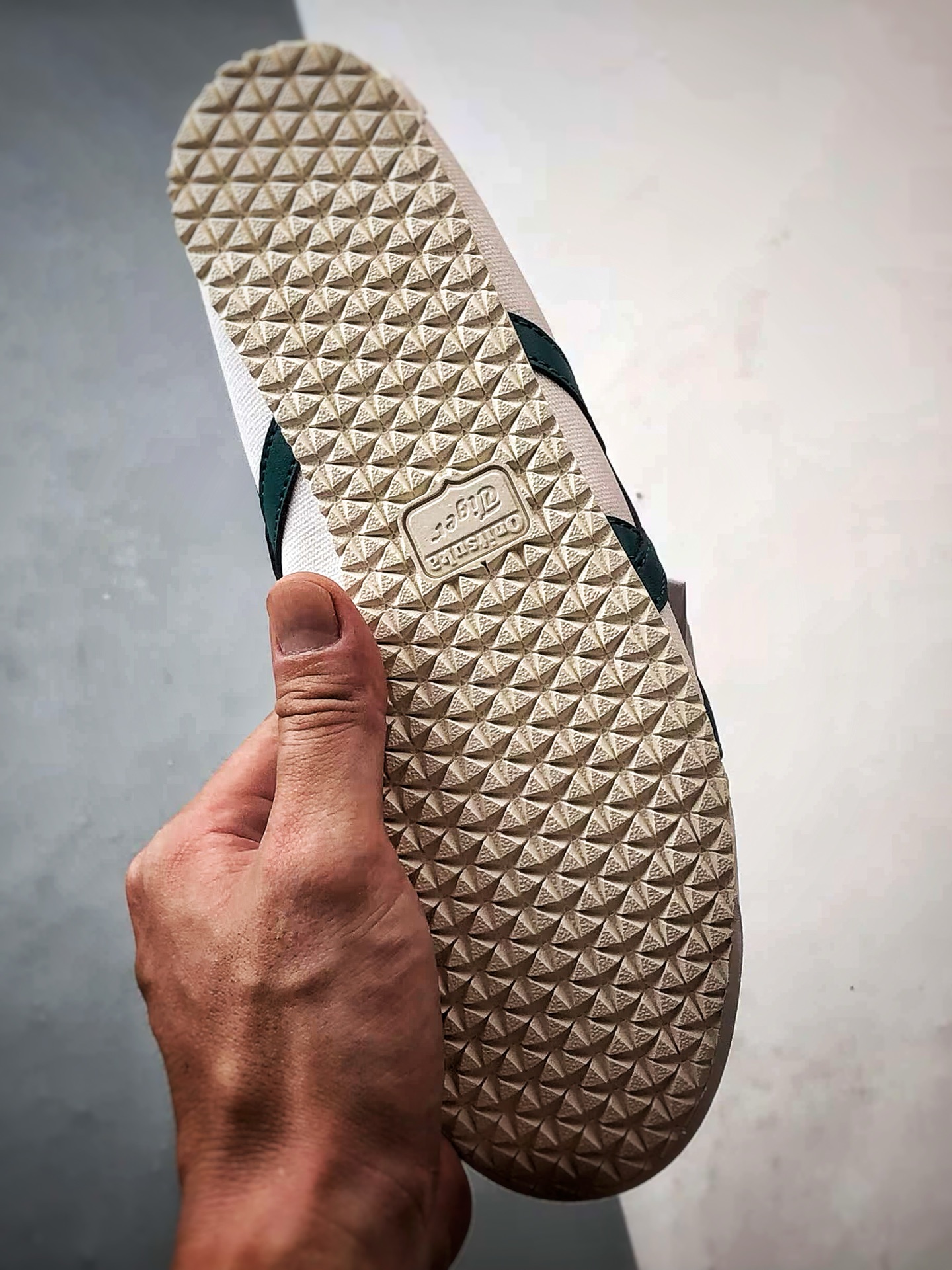 Asics 鬼冢虎 Mexico 66 帆布白绿 1183A360-102