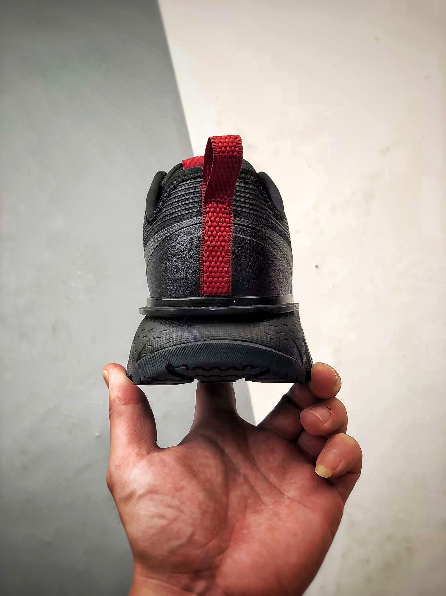 Descente迪桑特 Ski Style 黑色 滑雪系列低帮潮流运动户外登山鞋-莆田鞋,莆田鞋货源,高仿鞋,高仿鞋货源,安福档口,莆田高仿鞋,莆田鞋批发,高仿鞋批发,莆田高仿运动鞋,高仿运动鞋,莆田运动鞋 Descente迪桑特 Ski Style 黑色 滑雪系列低帮潮流运动户外登山鞋