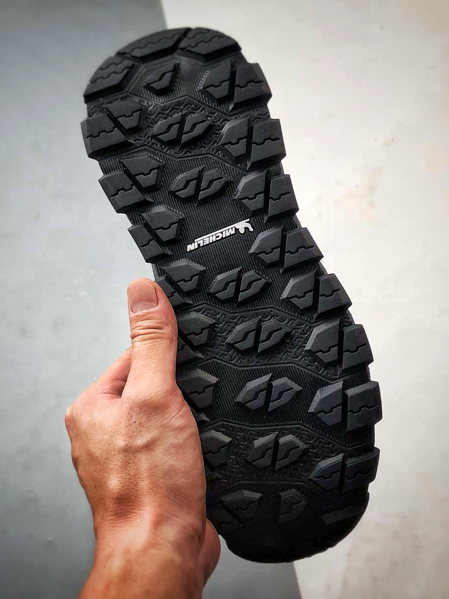 Descente迪桑特 Ski Style 黑色 滑雪系列低帮潮流运动户外登山鞋-莆田鞋,莆田鞋货源,高仿鞋,高仿鞋货源,安福档口,莆田高仿鞋,莆田鞋批发,高仿鞋批发,莆田高仿运动鞋,高仿运动鞋,莆田运动鞋 Descente迪桑特 Ski Style 黑色 滑雪系列低帮潮流运动户外登山鞋