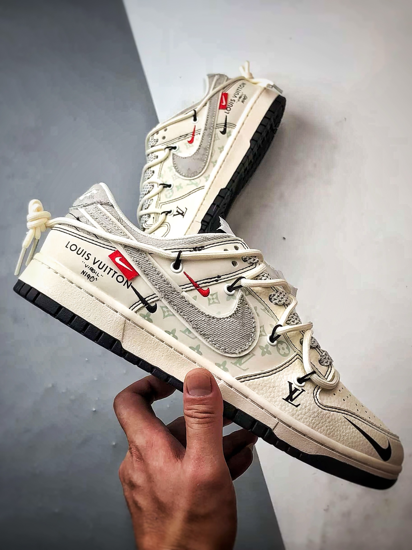 Air Jordan 1 Low OG ”高端定制” LV米白牛仔灰钩解构 YX5066-379-莆田鞋,莆田鞋货源,高仿鞋,高仿鞋货源,安福档口,莆田高仿鞋,莆田鞋批发,高仿鞋批发,莆田高仿运动鞋,高仿运动鞋,莆田运动鞋 Air Jordan 1 Low OG ”高端定制” LV米白牛仔灰钩解构 YX5066-379