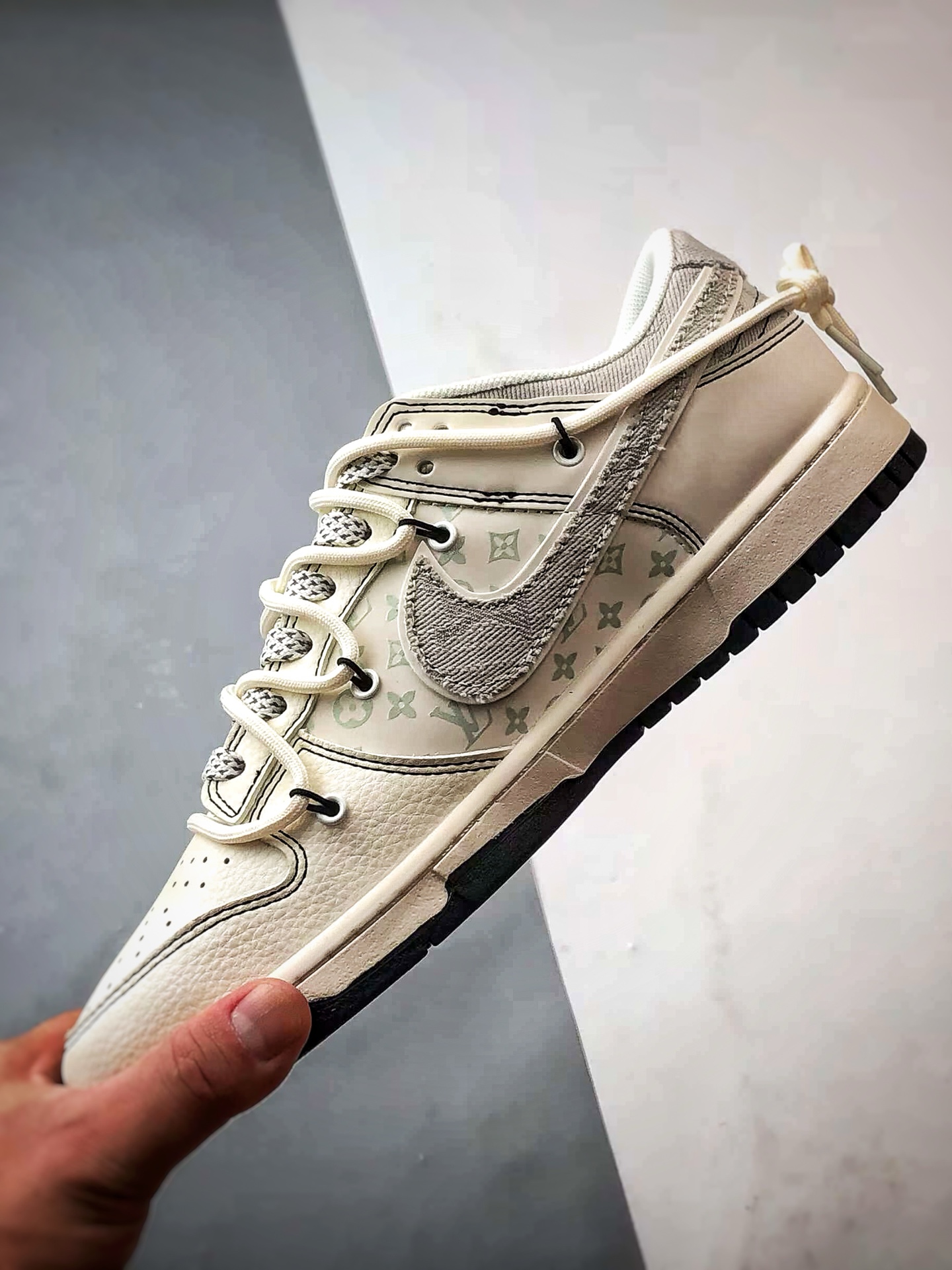 Air Jordan 1 Low OG ”高端定制” LV米白牛仔灰钩解构 YX5066-379-莆田鞋,莆田鞋货源,高仿鞋,高仿鞋货源,安福档口,莆田高仿鞋,莆田鞋批发,高仿鞋批发,莆田高仿运动鞋,高仿运动鞋,莆田运动鞋 Air Jordan 1 Low OG ”高端定制” LV米白牛仔灰钩解构 YX5066-379