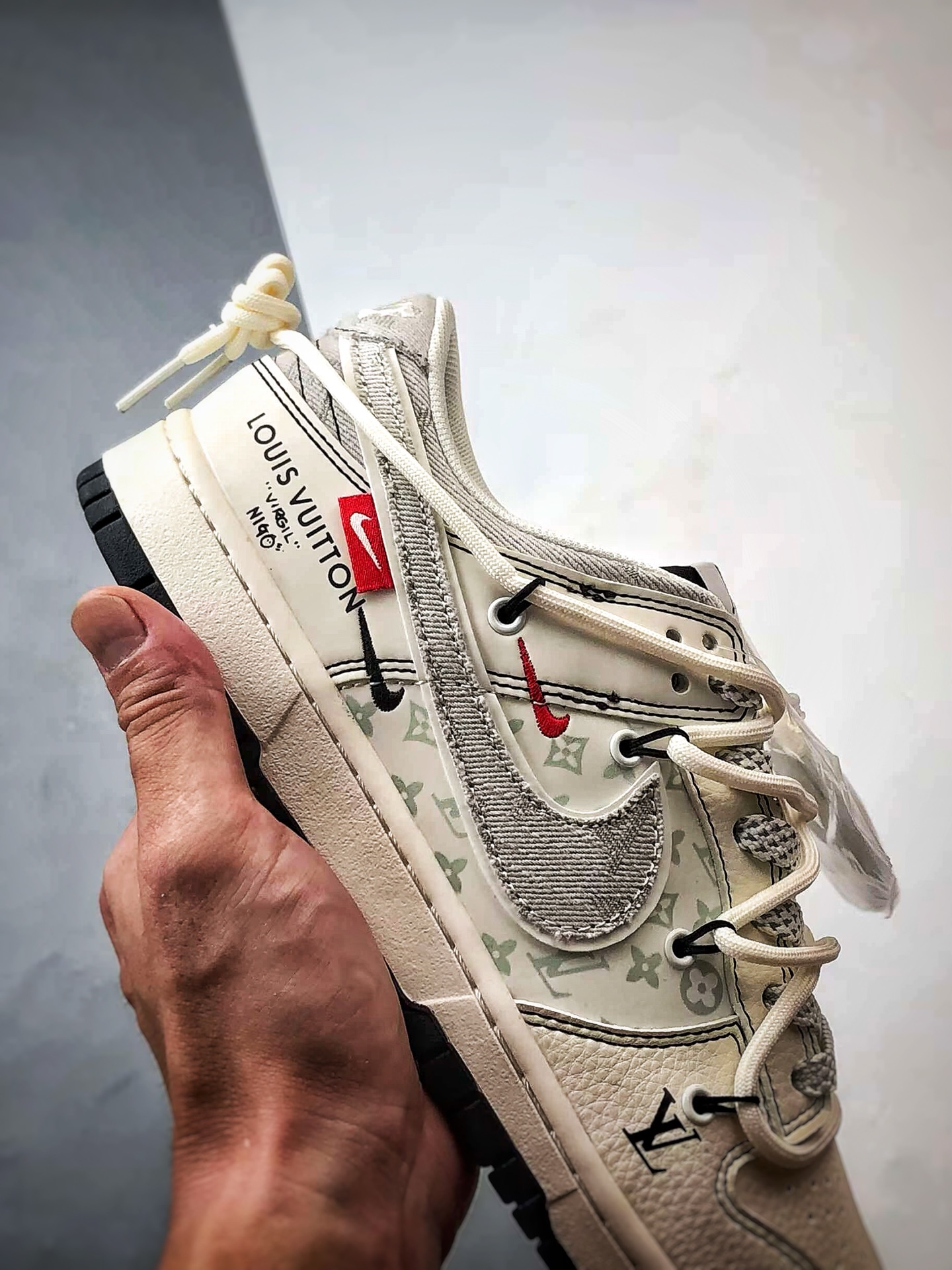 Air Jordan 1 Low OG ”高端定制” LV米白牛仔灰钩解构 YX5066-379-莆田鞋,莆田鞋货源,高仿鞋,高仿鞋货源,安福档口,莆田高仿鞋,莆田鞋批发,高仿鞋批发,莆田高仿运动鞋,高仿运动鞋,莆田运动鞋 Air Jordan 1 Low OG ”高端定制” LV米白牛仔灰钩解构 YX5066-379