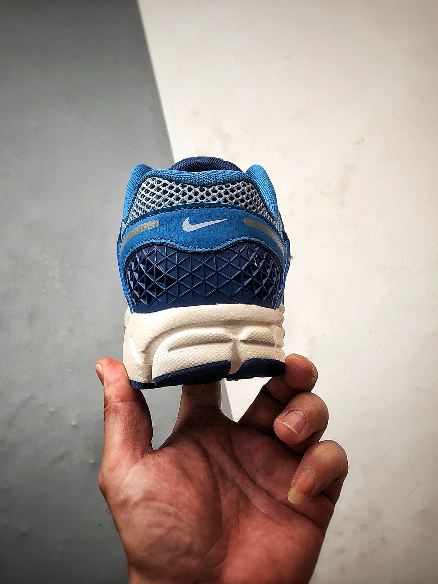 NK Air Zoom Vomero 5 白蓝 登月5代回弹缓震跑步鞋 FB9149-400-莆田鞋,莆田鞋货源,高仿鞋,高仿鞋货源,安福档口,莆田高仿鞋,莆田鞋批发,高仿鞋批发,莆田高仿运动鞋,高仿运动鞋,莆田运动鞋 NK Air Zoom Vomero 5 白蓝 登月5代回弹缓震跑步鞋 FB9149-400