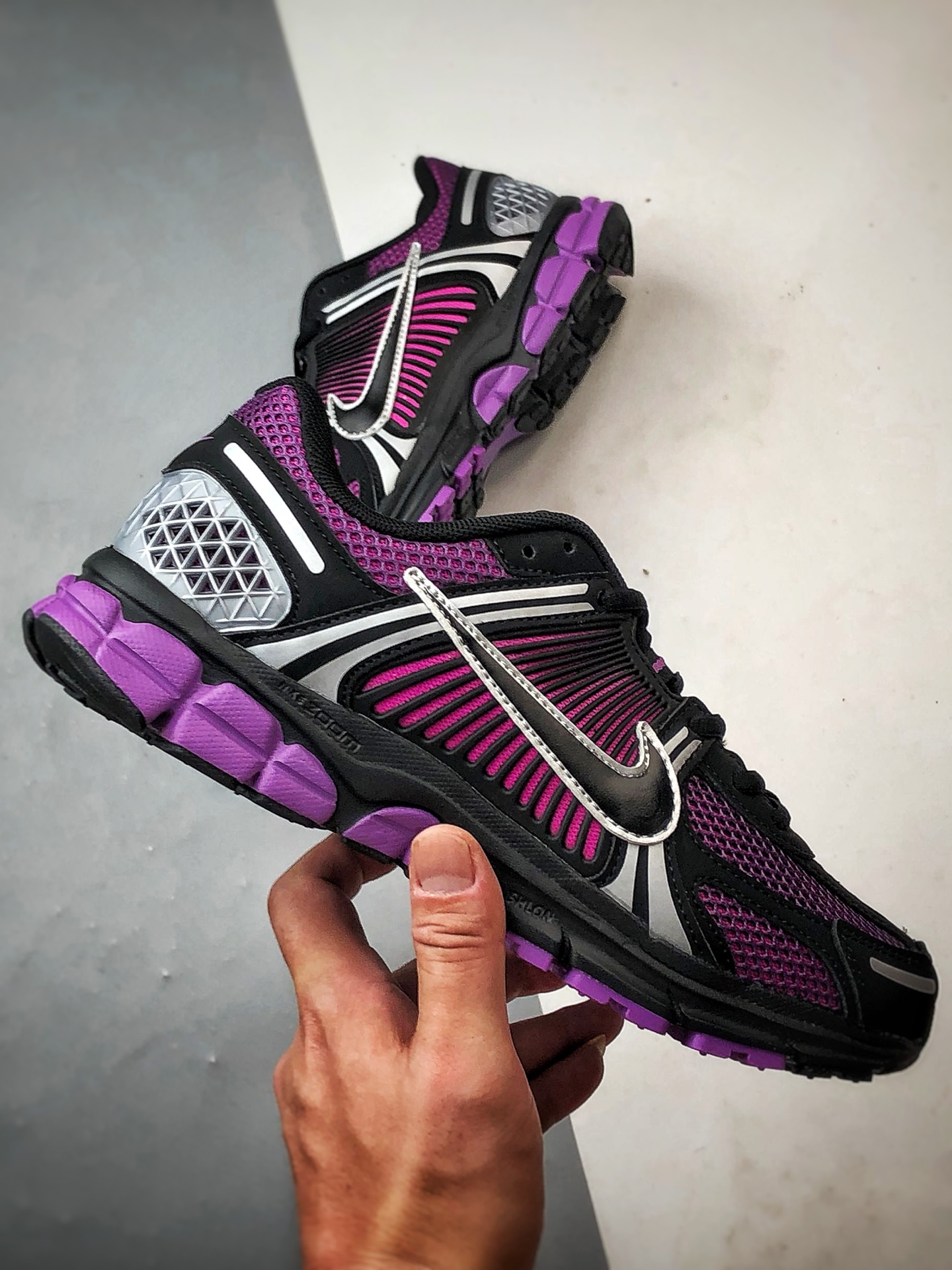 NK Air Zoom Vomero 5 黑紫 登月5代回弹缓震跑步鞋 FB9149-500