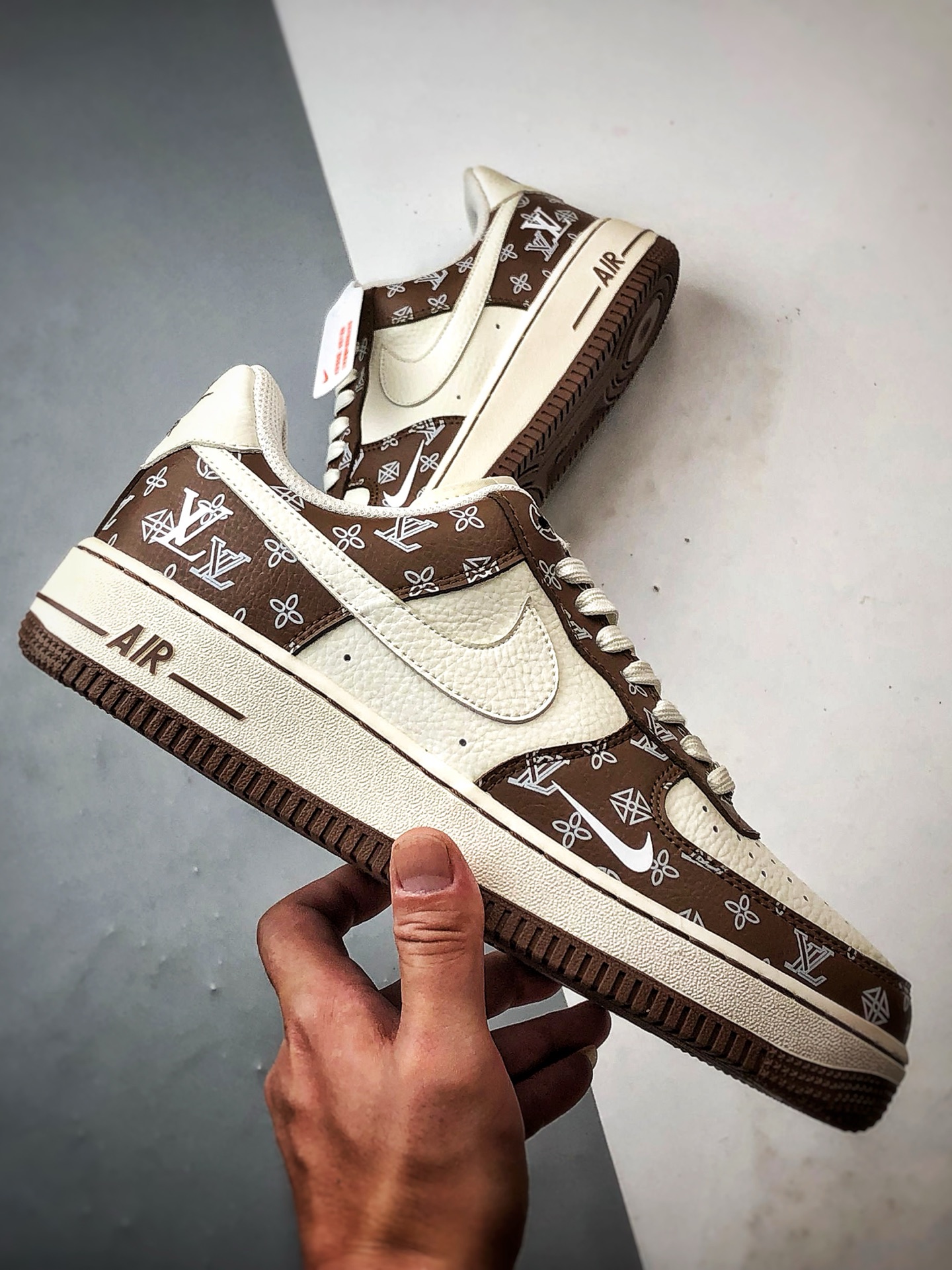 LV x Air Force 1 Low 印花米白棕 LW9279-018-莆田鞋,莆田鞋货源,高仿鞋,高仿鞋货源,安福档口,莆田高仿鞋,莆田鞋批发,高仿鞋批发,莆田高仿运动鞋,高仿运动鞋,莆田运动鞋 LV x Air Force 1 Low 印花米白棕 LW9279-018