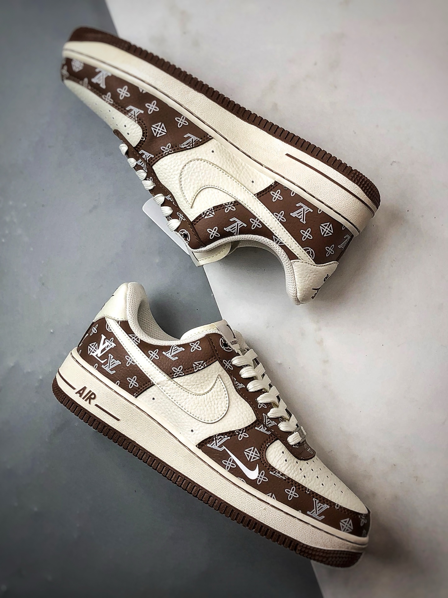 LV x Air Force 1 Low 印花米白棕 LW9279-018-莆田鞋,莆田鞋货源,高仿鞋,高仿鞋货源,安福档口,莆田高仿鞋,莆田鞋批发,高仿鞋批发,莆田高仿运动鞋,高仿运动鞋,莆田运动鞋 LV x Air Force 1 Low 印花米白棕 LW9279-018