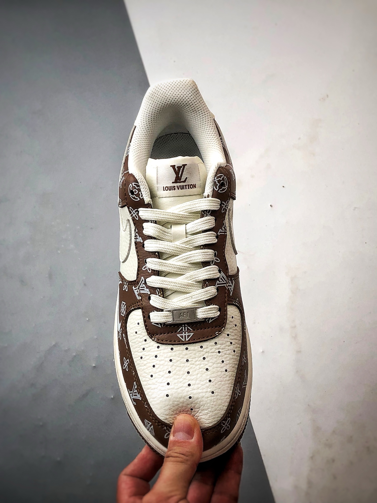 LV x Air Force 1 Low 印花米白棕 LW9279-018-莆田鞋,莆田鞋货源,高仿鞋,高仿鞋货源,安福档口,莆田高仿鞋,莆田鞋批发,高仿鞋批发,莆田高仿运动鞋,高仿运动鞋,莆田运动鞋 LV x Air Force 1 Low 印花米白棕 LW9279-018