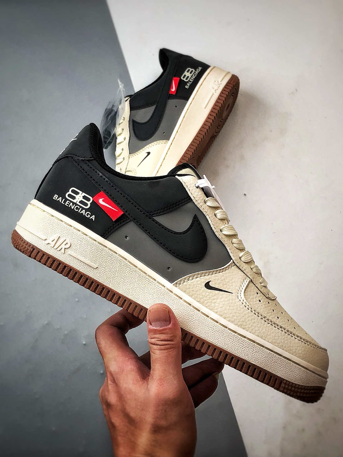 Blcg x Air Force 1 Low 米白黑灰 HJ3318-005-莆田鞋,莆田鞋货源,高仿鞋,高仿鞋货源,安福档口,莆田高仿鞋,莆田鞋批发,高仿鞋批发,莆田高仿运动鞋,高仿运动鞋,莆田运动鞋 Blcg x Air Force 1 Low 米白黑灰 HJ3318-005