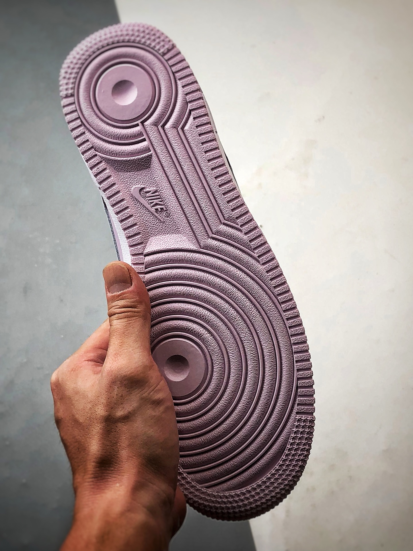 Air Force 1 '07 Low 漆皮紫粉 HV9405-500-莆田鞋,莆田鞋货源,高仿鞋,高仿鞋货源,安福档口,莆田高仿鞋,莆田鞋批发,高仿鞋批发,莆田高仿运动鞋,高仿运动鞋,莆田运动鞋 Air Force 1 '07 Low 漆皮紫粉 HV9405-500