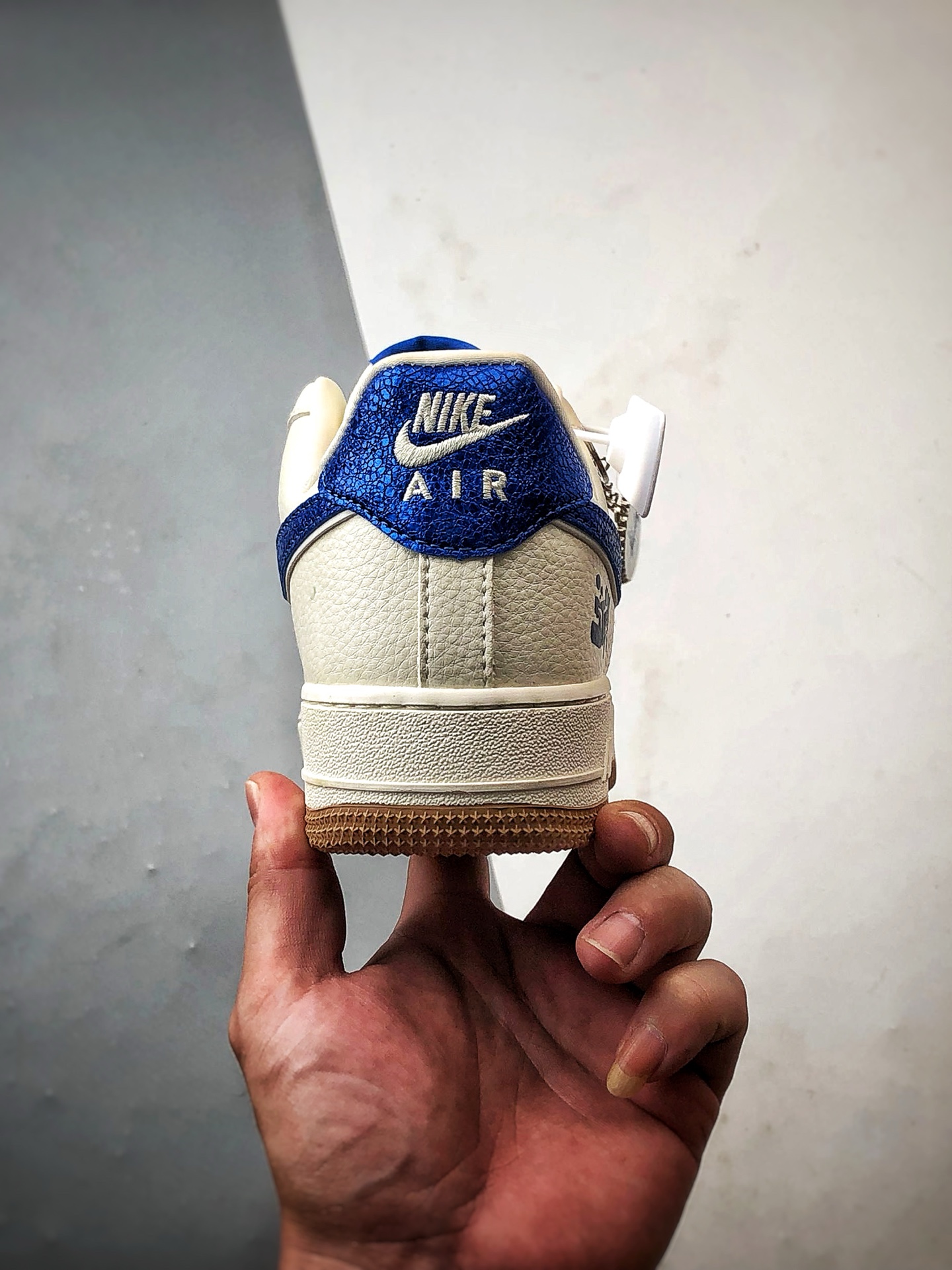 Stussy x Air Force 1 Low 米白宝蓝钩 KJ1688-006-莆田鞋,莆田鞋货源,高仿鞋,高仿鞋货源,安福档口,莆田高仿鞋,莆田鞋批发,高仿鞋批发,莆田高仿运动鞋,高仿运动鞋,莆田运动鞋 Stussy x Air Force 1 Low 米白宝蓝钩 KJ1688-006
