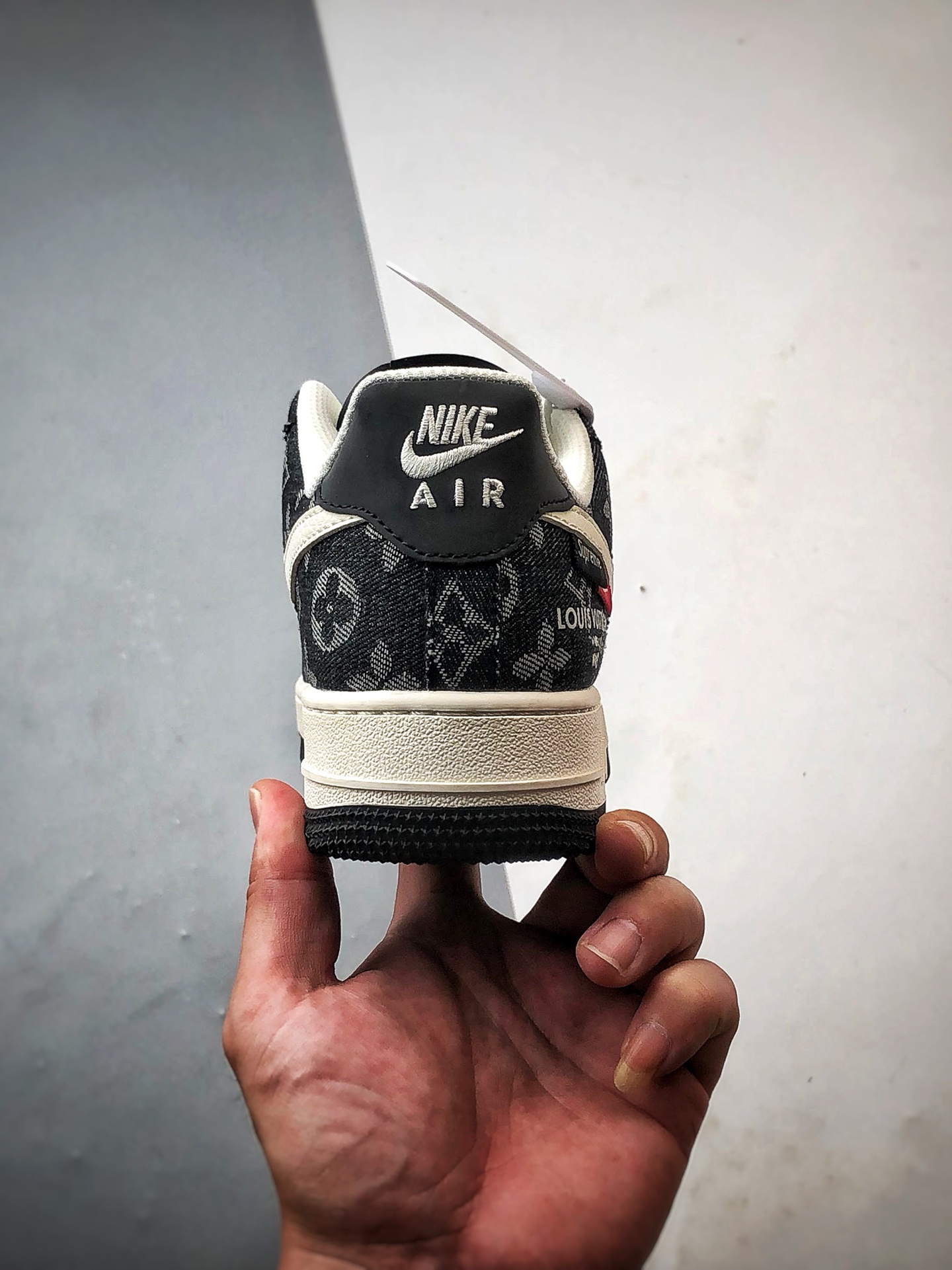 LV x Air Force 1 Low 白黑印花牛仔 MZ9588-802-莆田鞋,莆田鞋货源,高仿鞋,高仿鞋货源,安福档口,莆田高仿鞋,莆田鞋批发,高仿鞋批发,莆田高仿运动鞋,高仿运动鞋,莆田运动鞋 LV x Air Force 1 Low 白黑印花牛仔 MZ9588-802