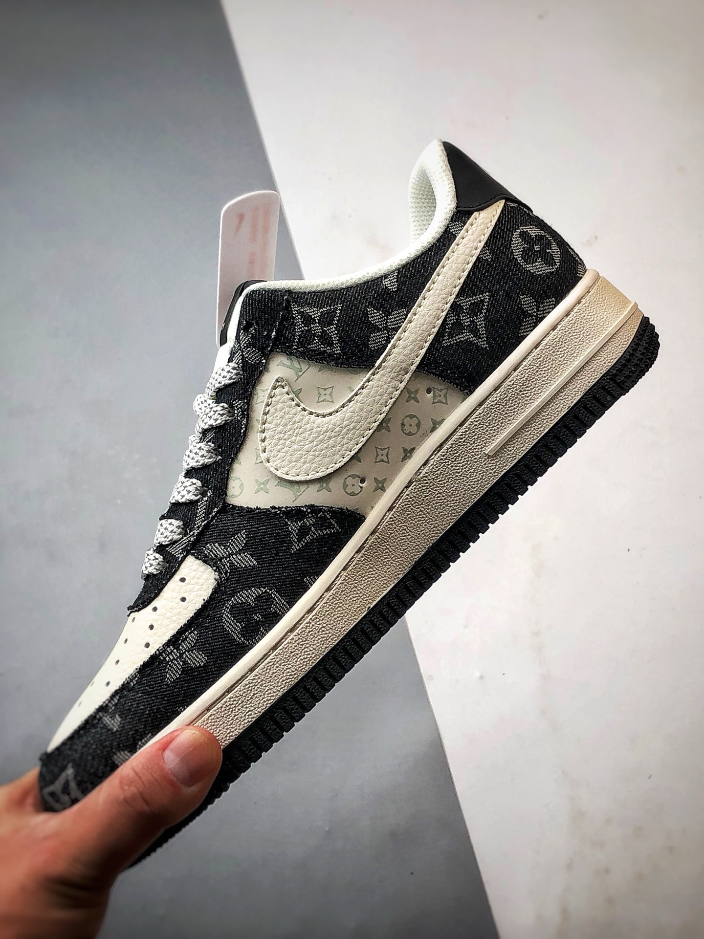 LV x Air Force 1 Low 白黑印花牛仔 MZ9588-802-莆田鞋,莆田鞋货源,高仿鞋,高仿鞋货源,安福档口,莆田高仿鞋,莆田鞋批发,高仿鞋批发,莆田高仿运动鞋,高仿运动鞋,莆田运动鞋 LV x Air Force 1 Low 白黑印花牛仔 MZ9588-802