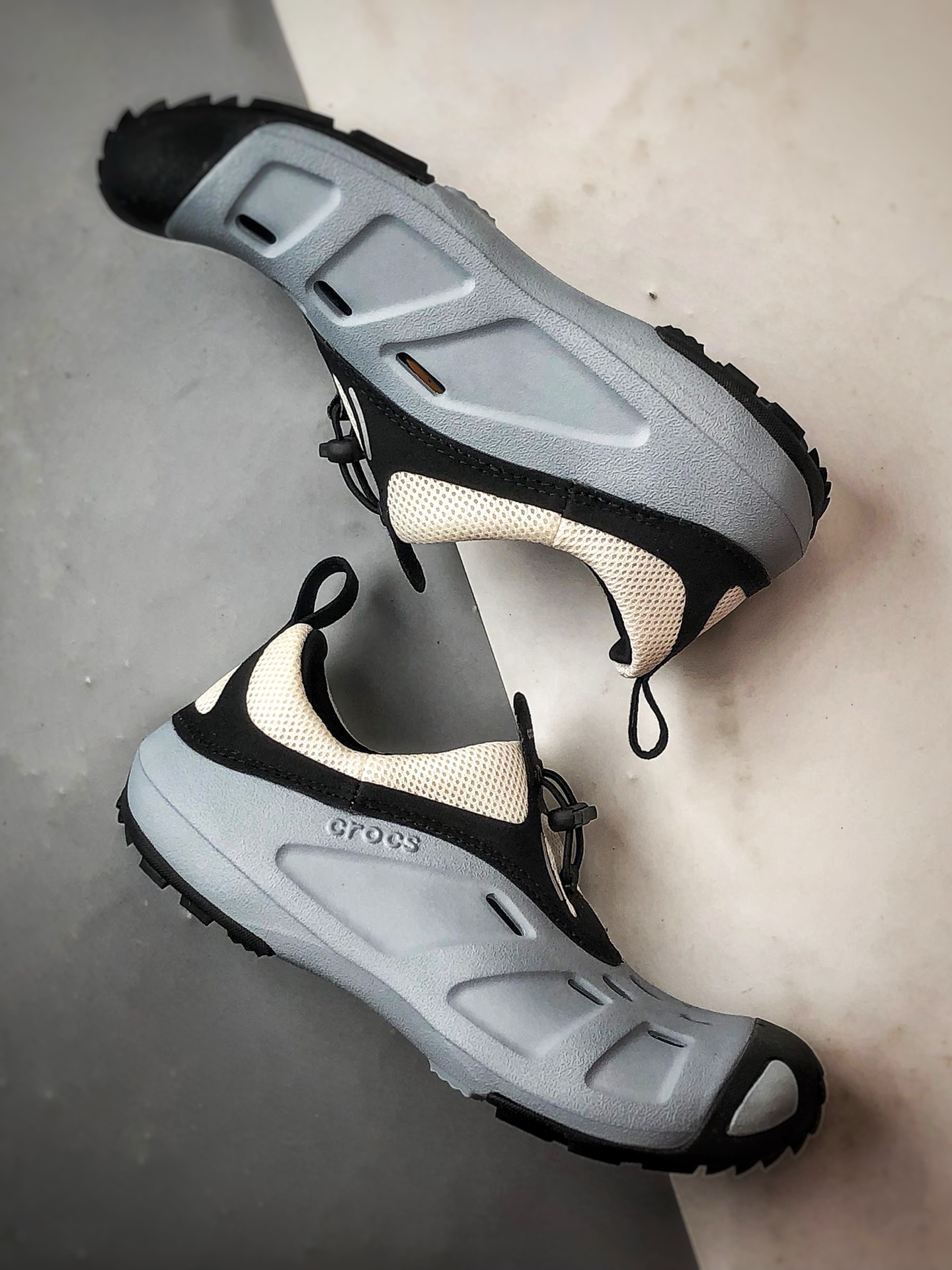 大爆款 盒装现货 新款出货 Crocs卡骆驰 Quick Trail EVA 蓝色 户外休闲舒适透气速干沙滩凉鞋-莆田鞋,莆田鞋货源,高仿鞋,高仿鞋货源,安福档口,莆田高仿鞋,莆田鞋批发,高仿鞋批发,莆田高仿运动鞋,高仿运动鞋,莆田运动鞋 大爆款 盒装现货 新款出货 Crocs卡骆驰 Quick Trail EVA 蓝色 户外休闲舒适透气速干沙滩凉鞋