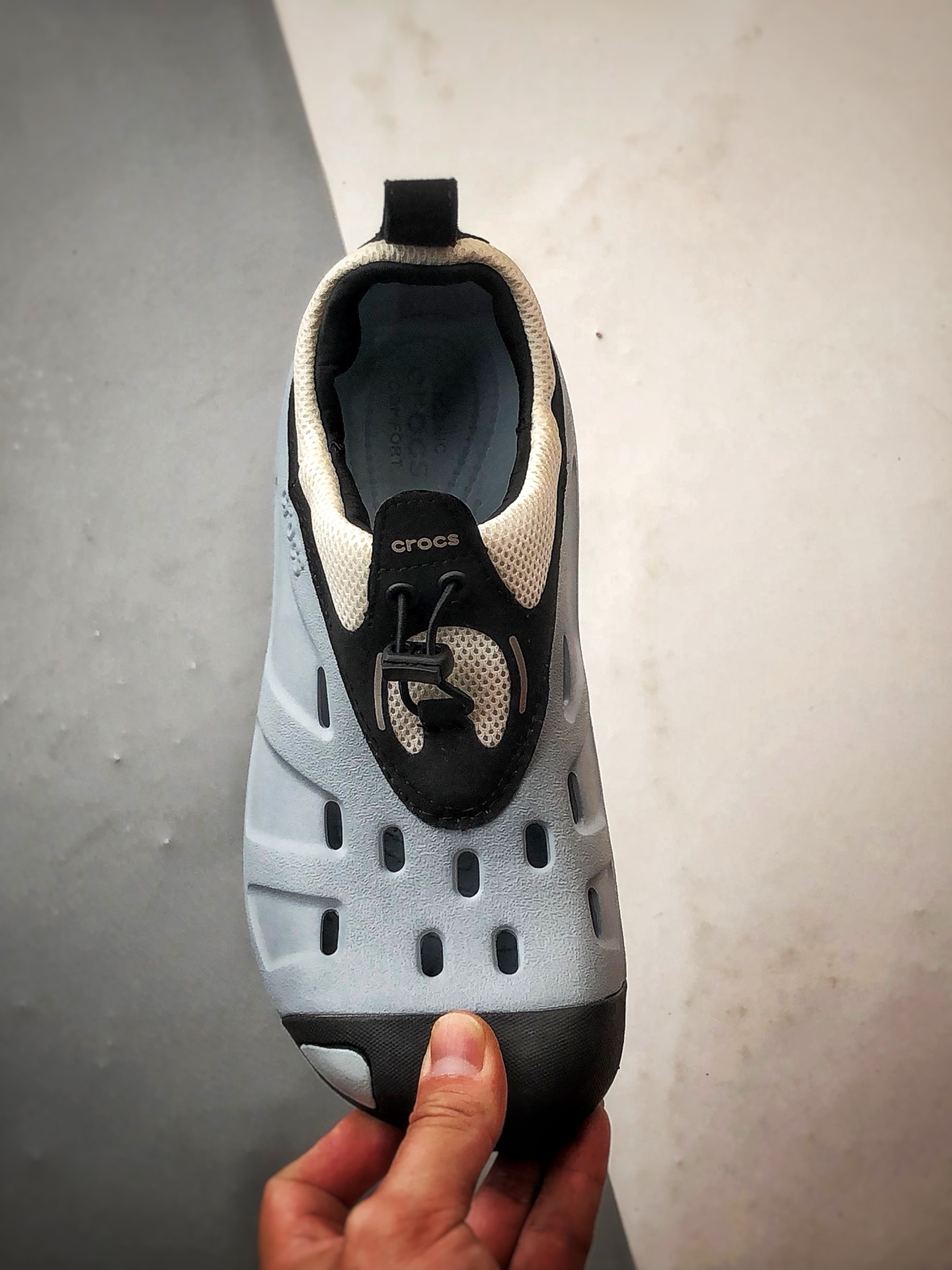 大爆款 盒装现货 新款出货 Crocs卡骆驰 Quick Trail EVA 蓝色 户外休闲舒适透气速干沙滩凉鞋-莆田鞋,莆田鞋货源,高仿鞋,高仿鞋货源,安福档口,莆田高仿鞋,莆田鞋批发,高仿鞋批发,莆田高仿运动鞋,高仿运动鞋,莆田运动鞋 大爆款 盒装现货 新款出货 Crocs卡骆驰 Quick Trail EVA 蓝色 户外休闲舒适透气速干沙滩凉鞋