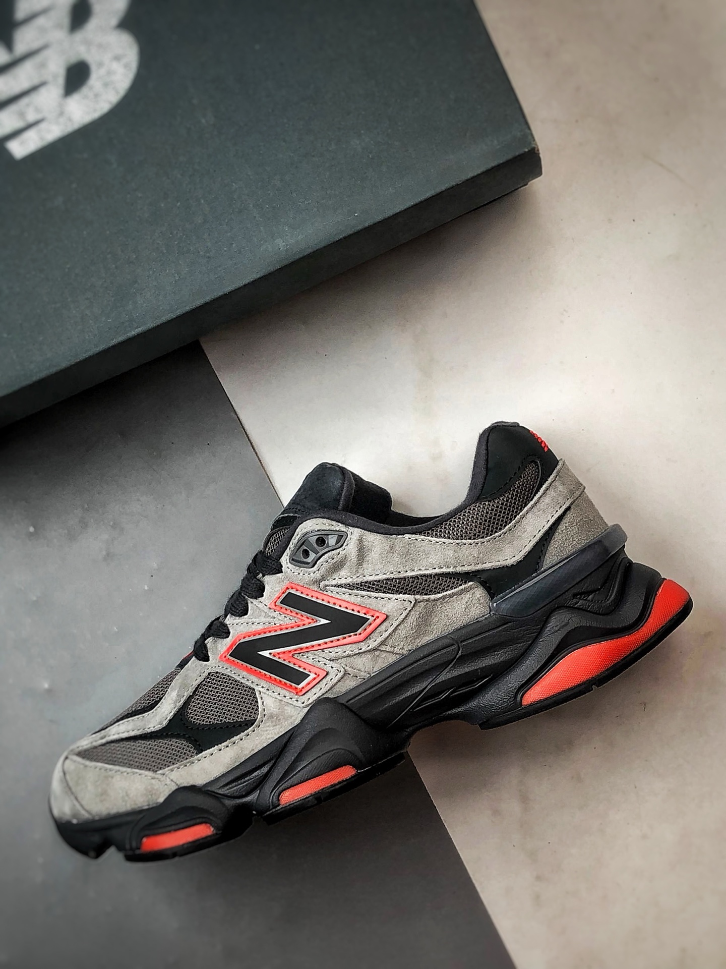New Balance 9060 灰黑红 复古休闲运动老爹鞋 U9060JBO