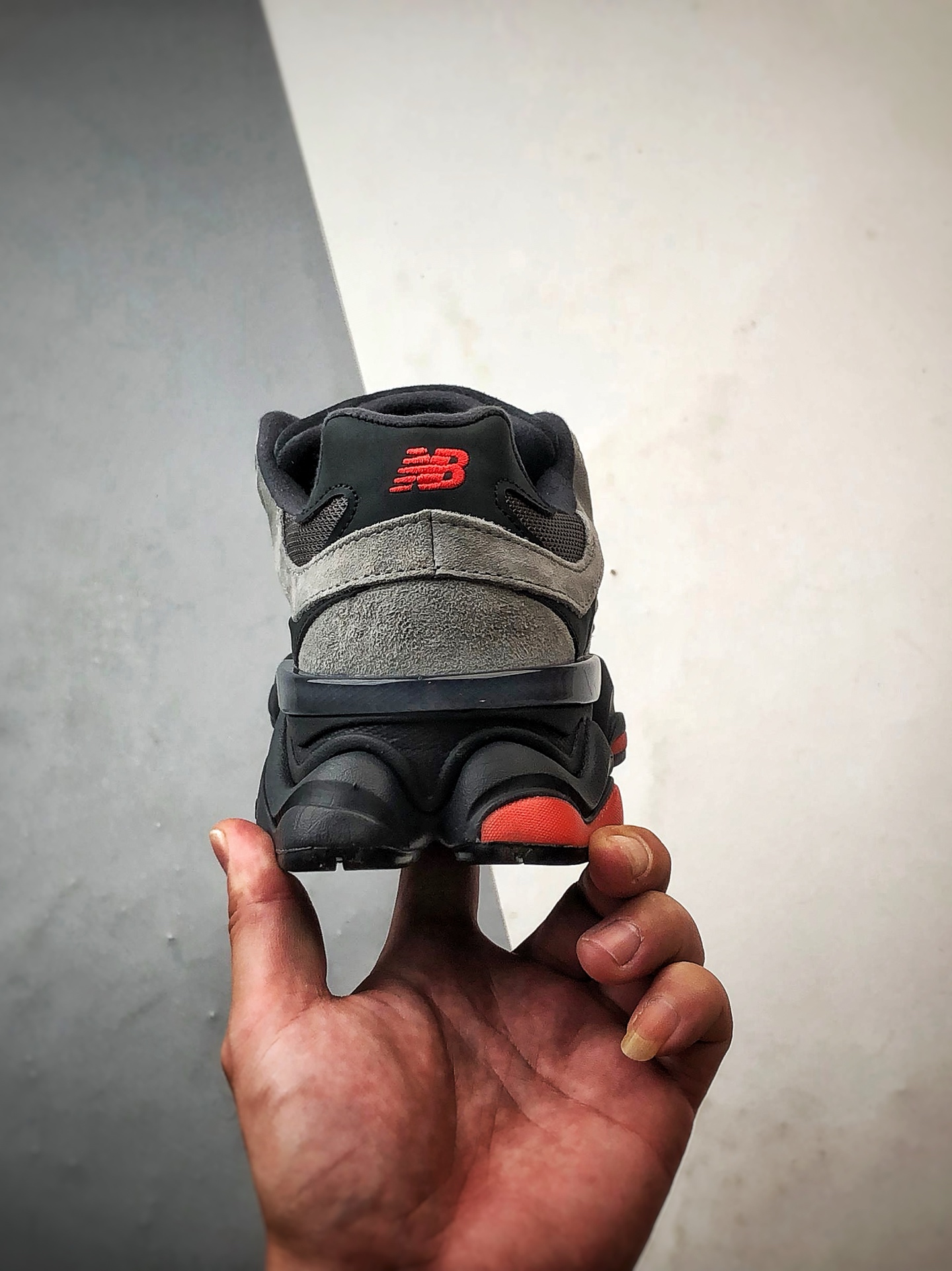 New Balance 9060 灰黑红 复古休闲运动老爹鞋 U9060JBO