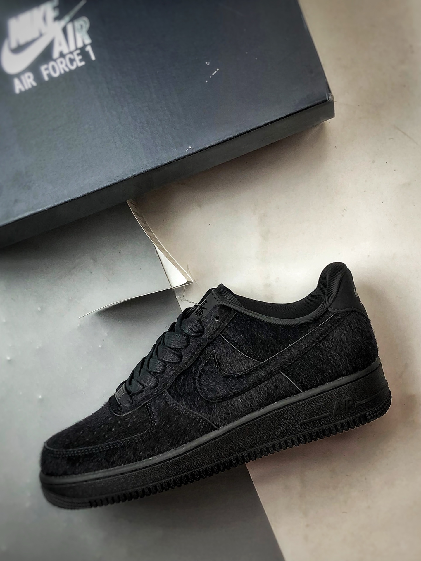 Air Force 1 '07 Low 纯黑马毛 II7398-001-莆田鞋,莆田鞋货源,高仿鞋,高仿鞋货源,安福档口,莆田高仿鞋,莆田鞋批发,高仿鞋批发,莆田高仿运动鞋,高仿运动鞋,莆田运动鞋 Air Force 1 '07 Low 纯黑马毛 II7398-001