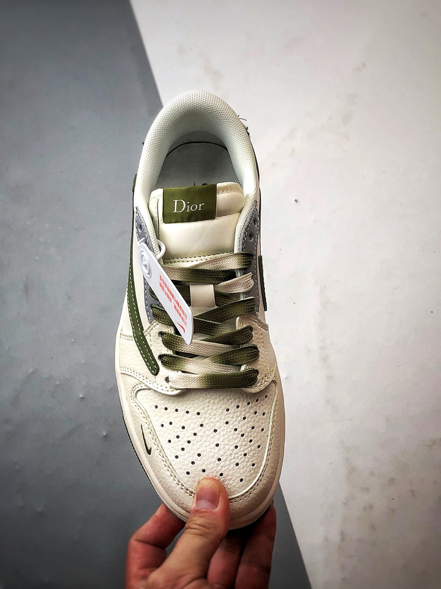 Air Jordan 1 Low OG ”高端定制” 迪奥米白绿倒钩 QW5088-203-莆田鞋,莆田鞋货源,高仿鞋,高仿鞋货源,安福档口,莆田高仿鞋,莆田鞋批发,高仿鞋批发,莆田高仿运动鞋,高仿运动鞋,莆田运动鞋 Air Jordan 1 Low OG ”高端定制” 迪奥米白绿倒钩 QW5088-203